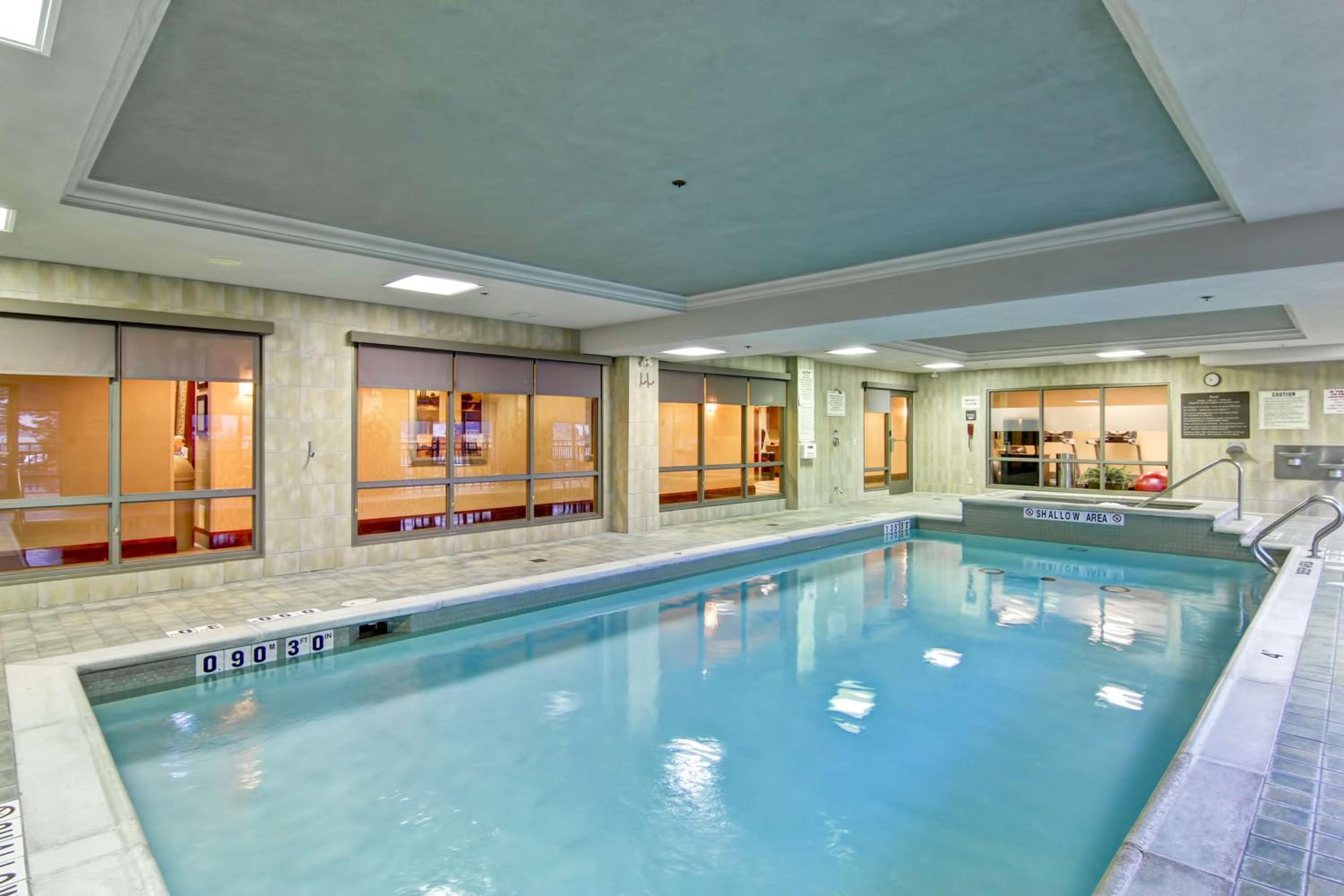 Guelph Vacations - Hampton Inn Suites Guelph - Property Image 58