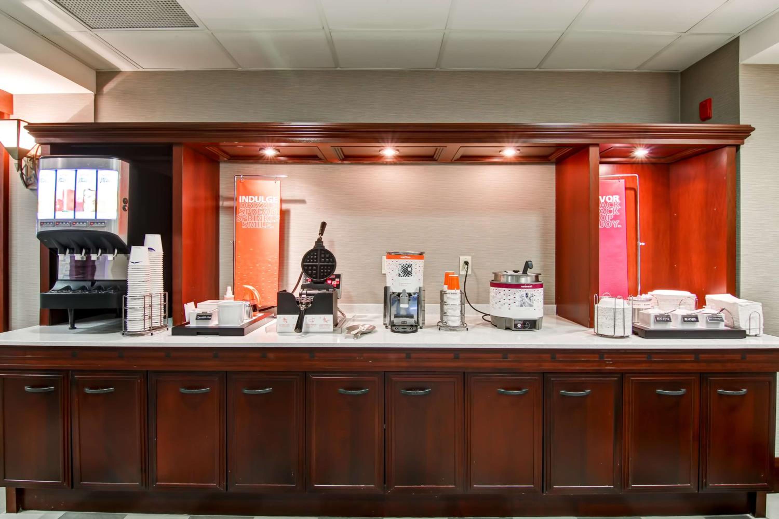 Guelph Vacations - Hampton Inn Suites Guelph - Property Image 59