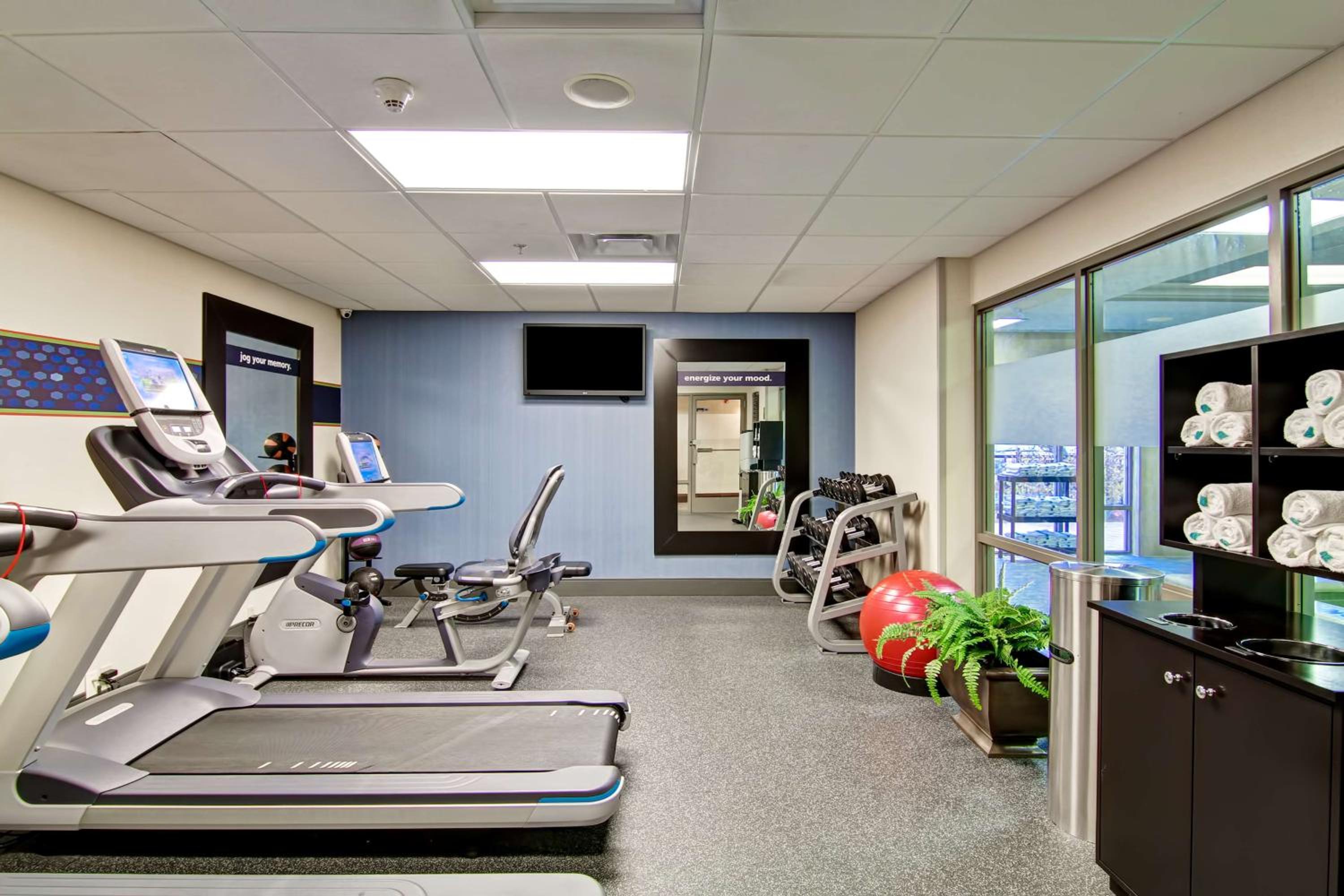 Guelph Vacations - Hampton Inn Suites Guelph - Property Image 7