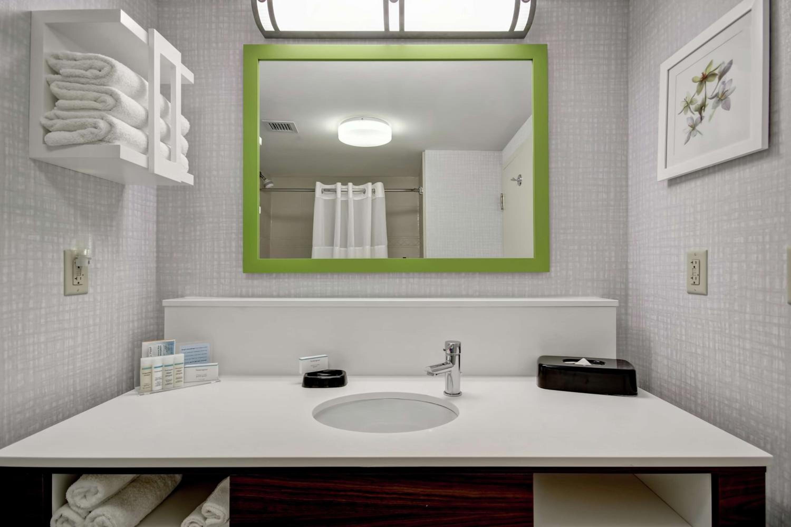 Guelph Vacations - Hampton Inn Suites Guelph - Property Image 15