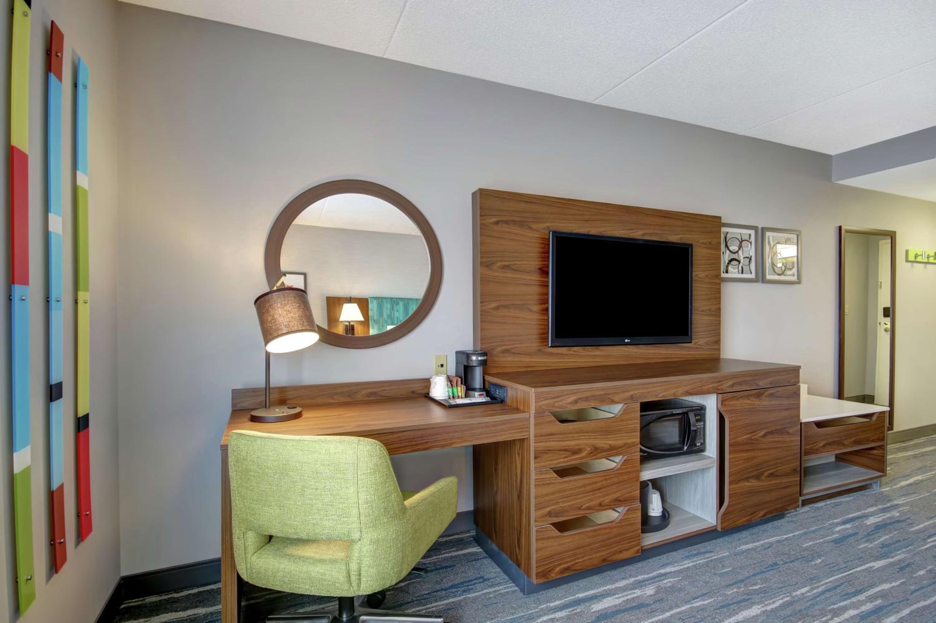 Guelph Vacations - Hampton Inn Suites Guelph - Property Image 25