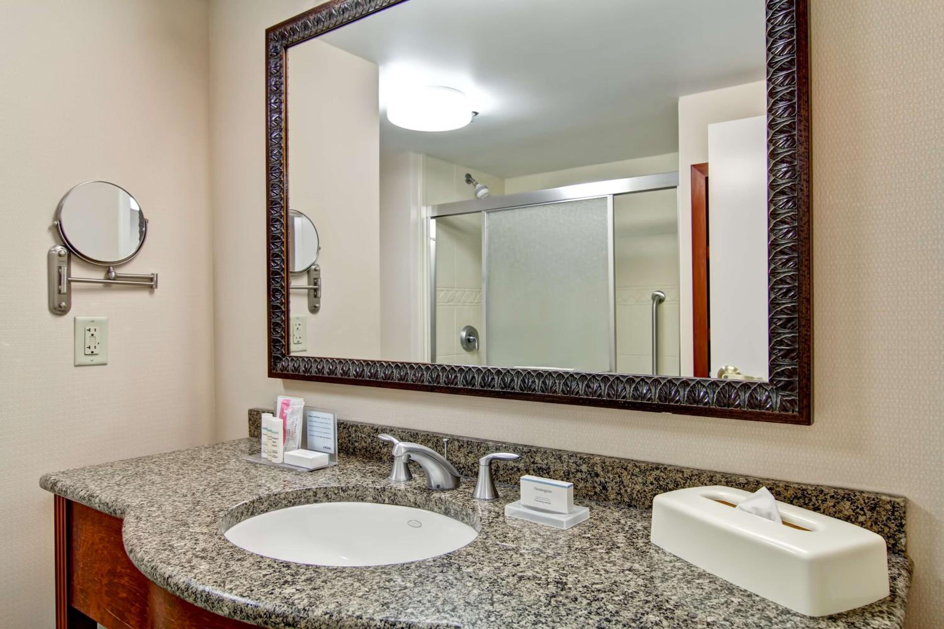 Guelph Vacations - Hampton Inn Suites Guelph - Property Image 30