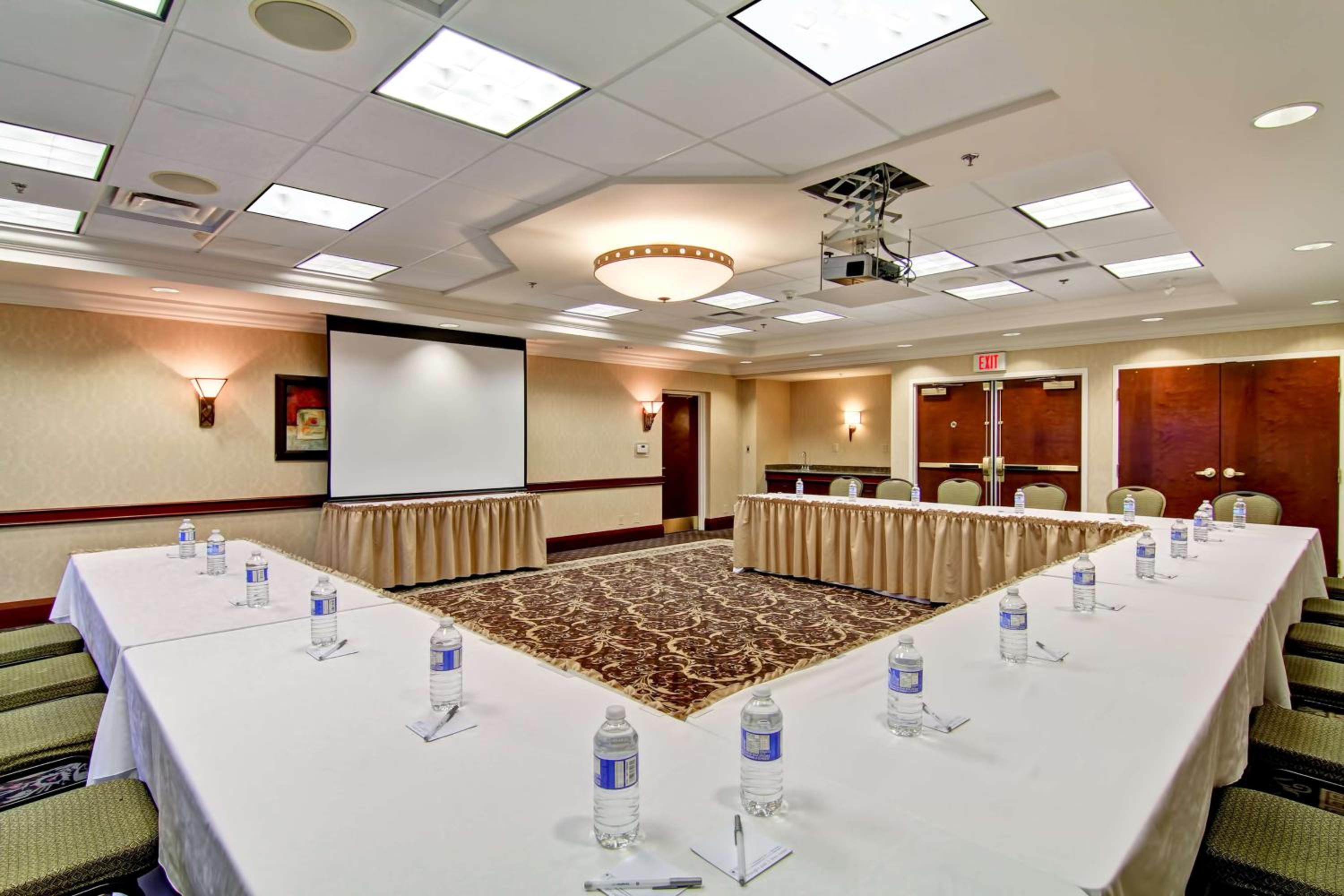Guelph Vacations - Hampton Inn Suites Guelph - Property Image 36