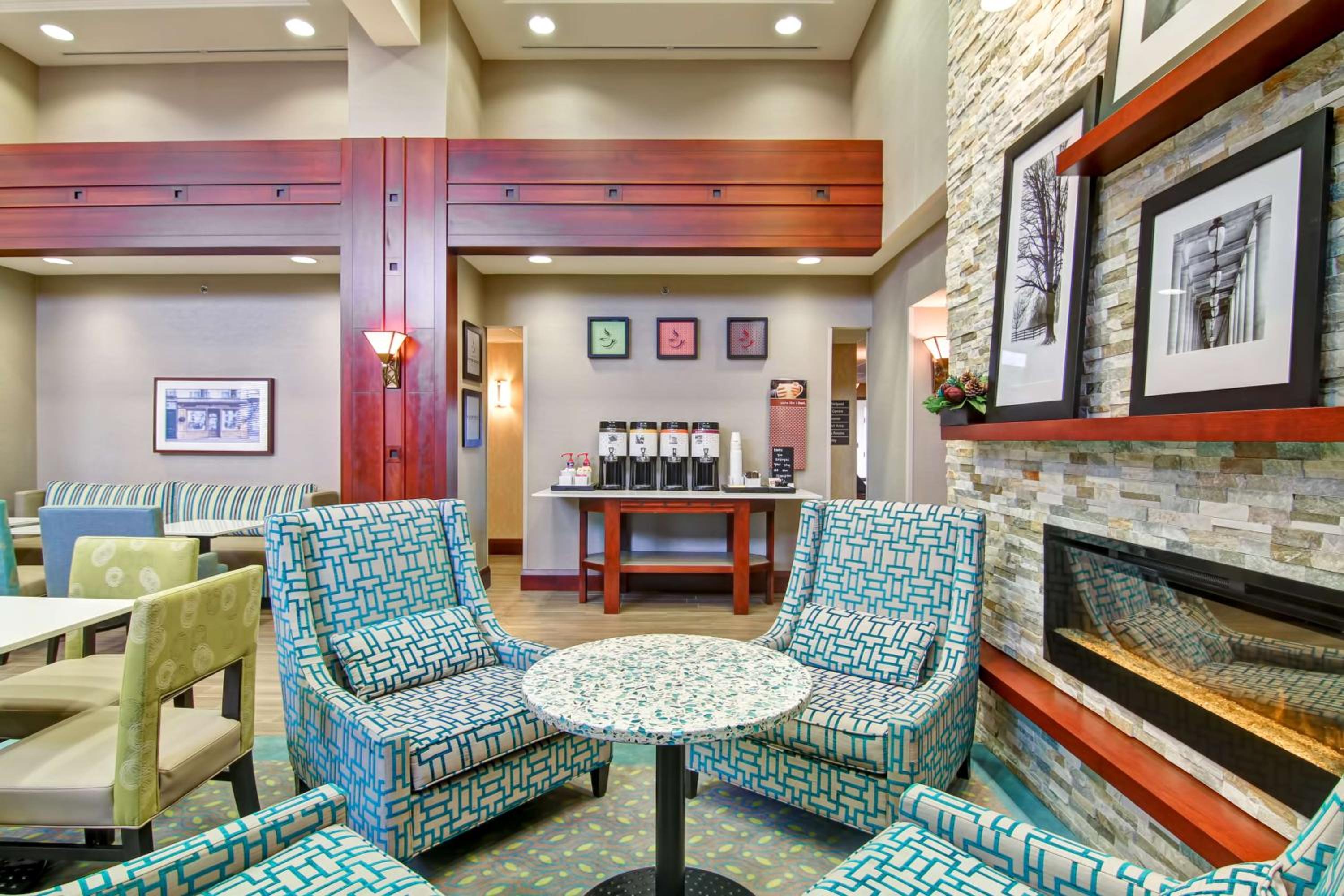Guelph Vacations - Hampton Inn Suites Guelph - Property Image 37