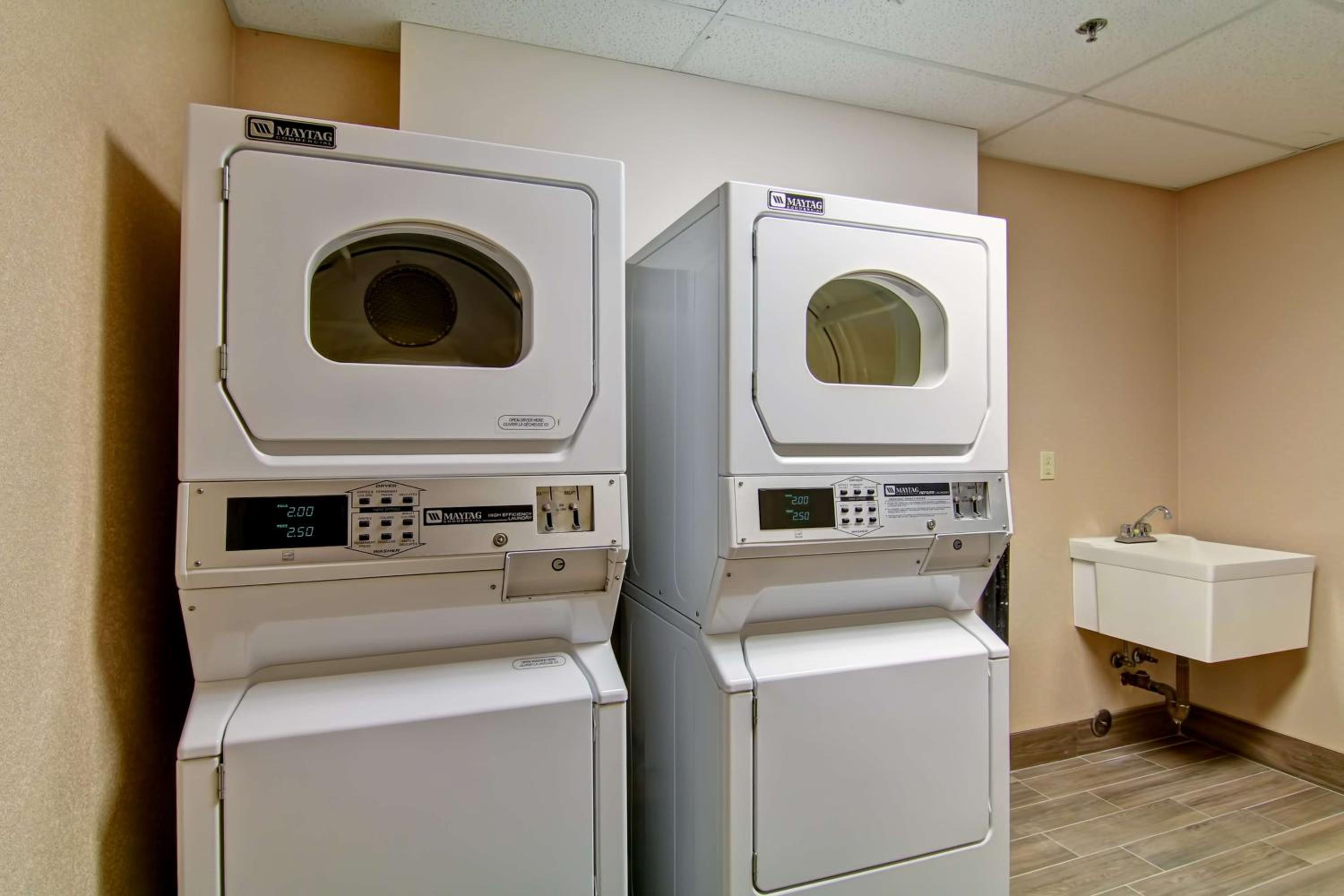 Guelph Vacations - Hampton Inn Suites Guelph - Property Image 45