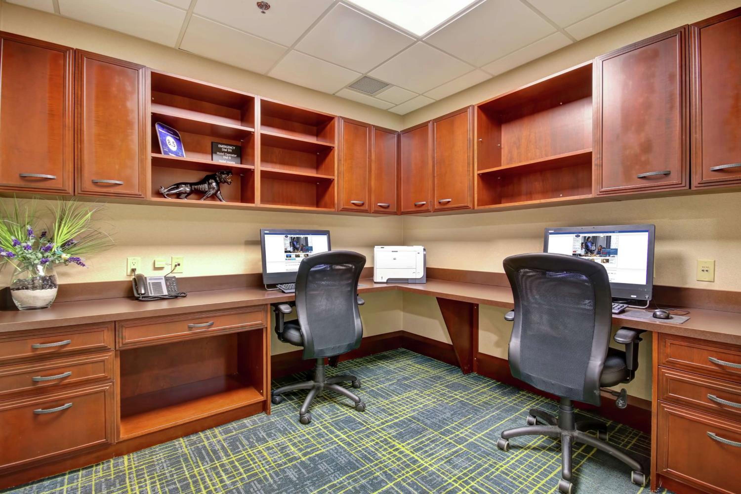 Guelph Vacations - Hampton Inn Suites Guelph - Property Image 31