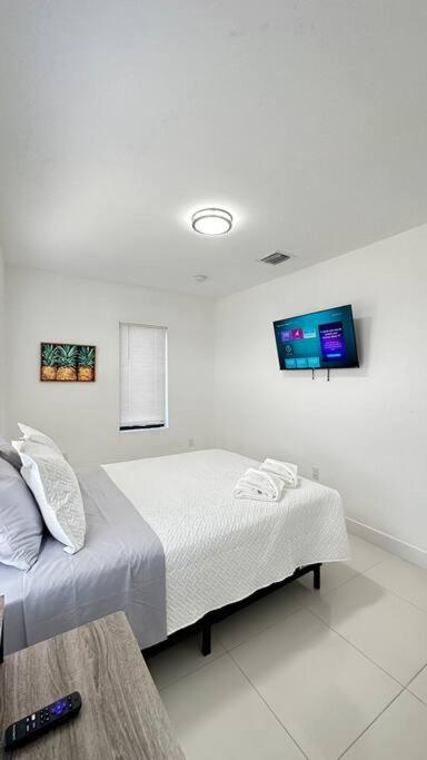 Stanza Hearth of Miami Design District and Wynwood, Parking, Laundry, Workstation, Fully equipped Apts, 24/7 Guest support #6
