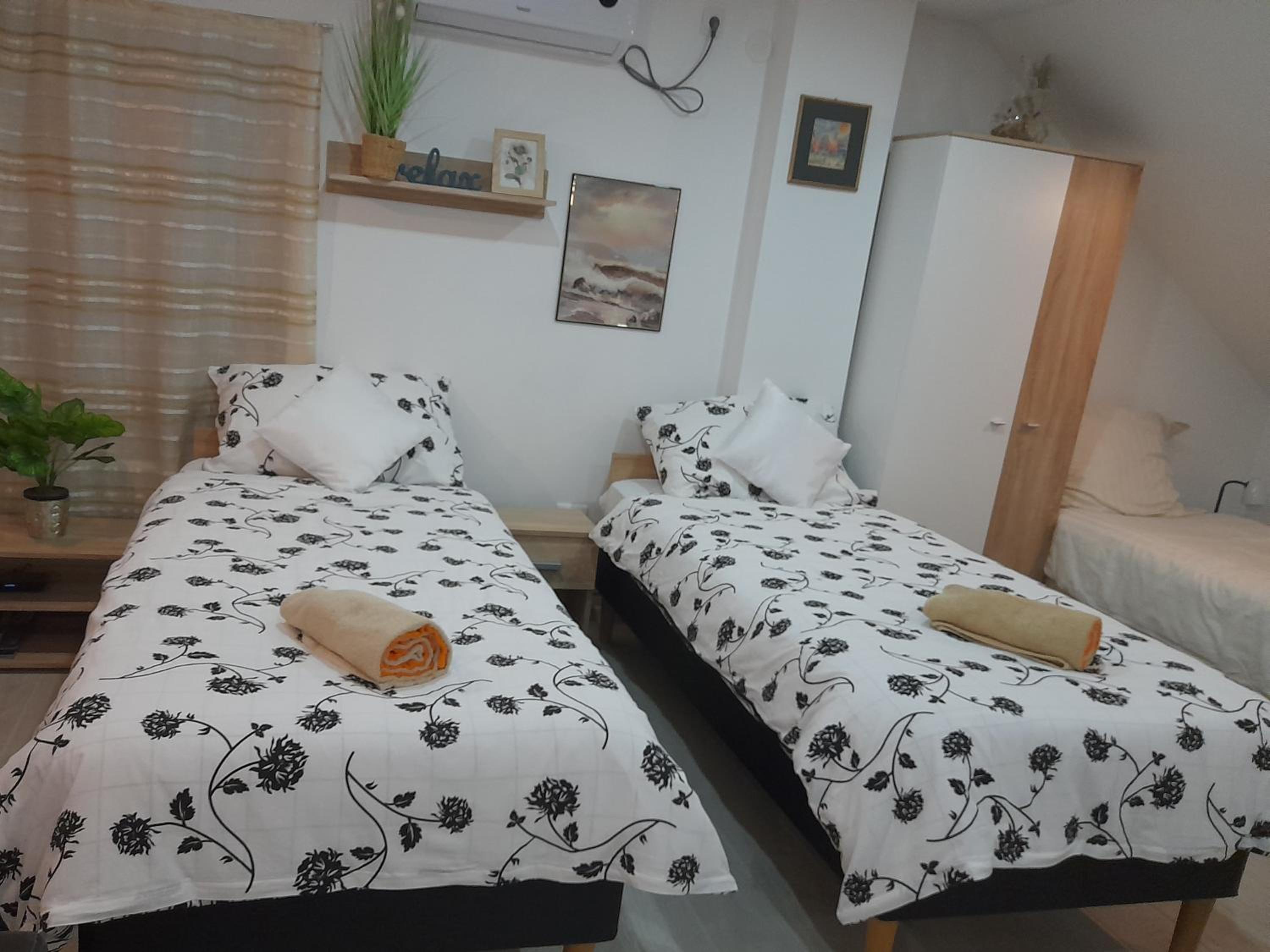 Studio Apartman Mary view 4