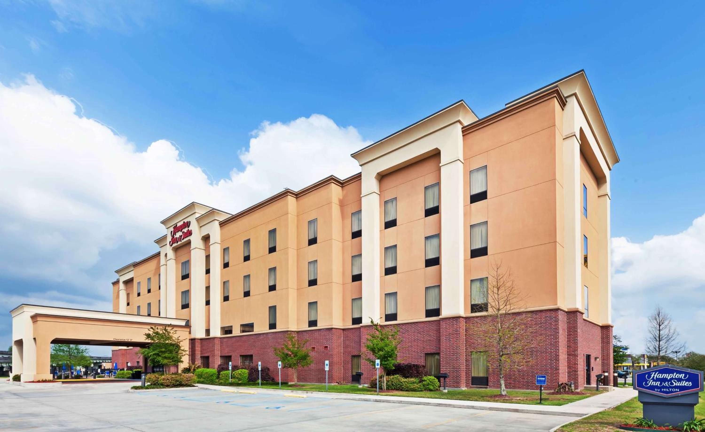 Morgan City Vacations - Hampton Inn  Suites Morgan City - Property Image 1