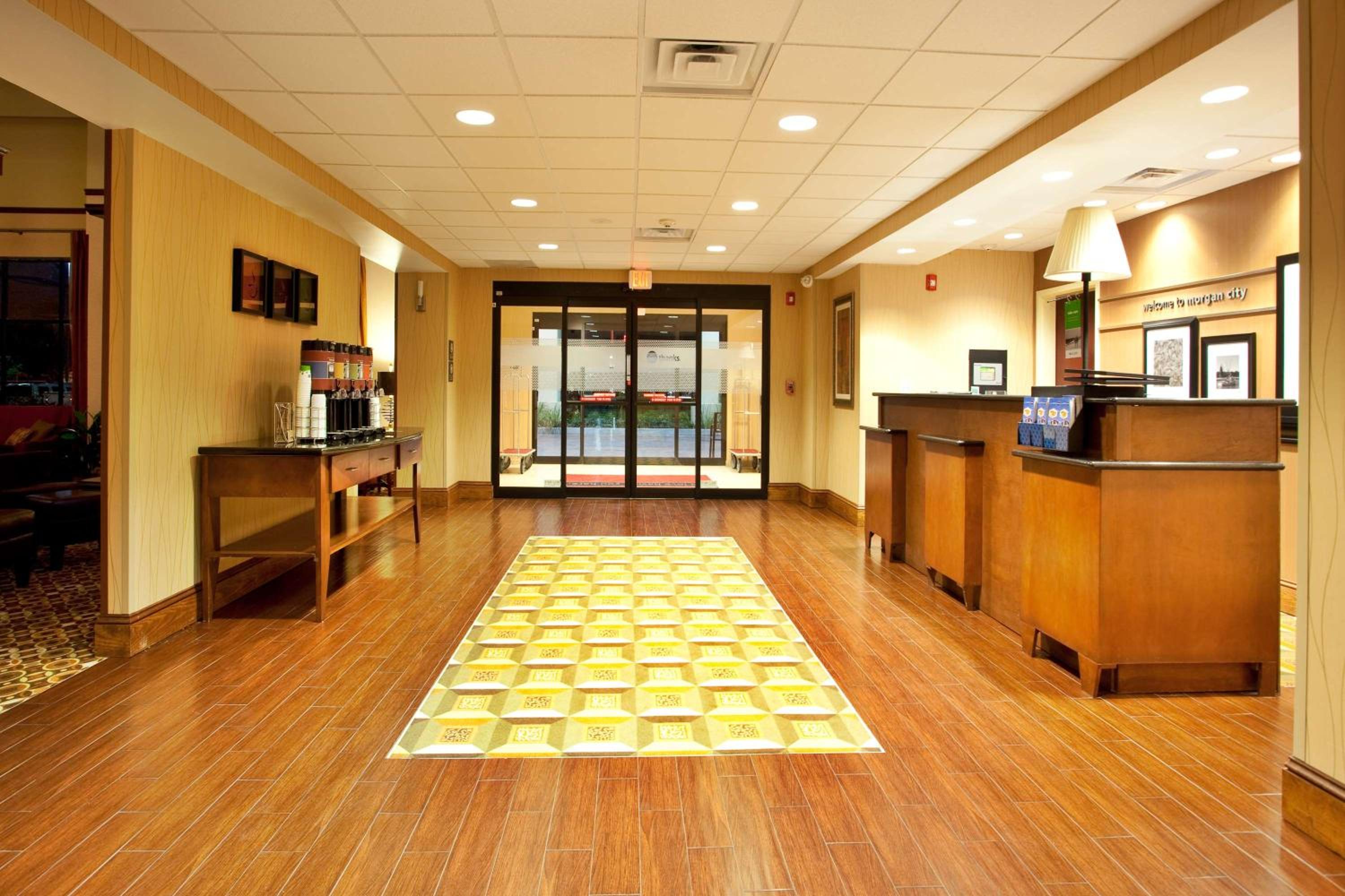 Morgan City Vacations - Hampton Inn  Suites Morgan City - Property Image 2