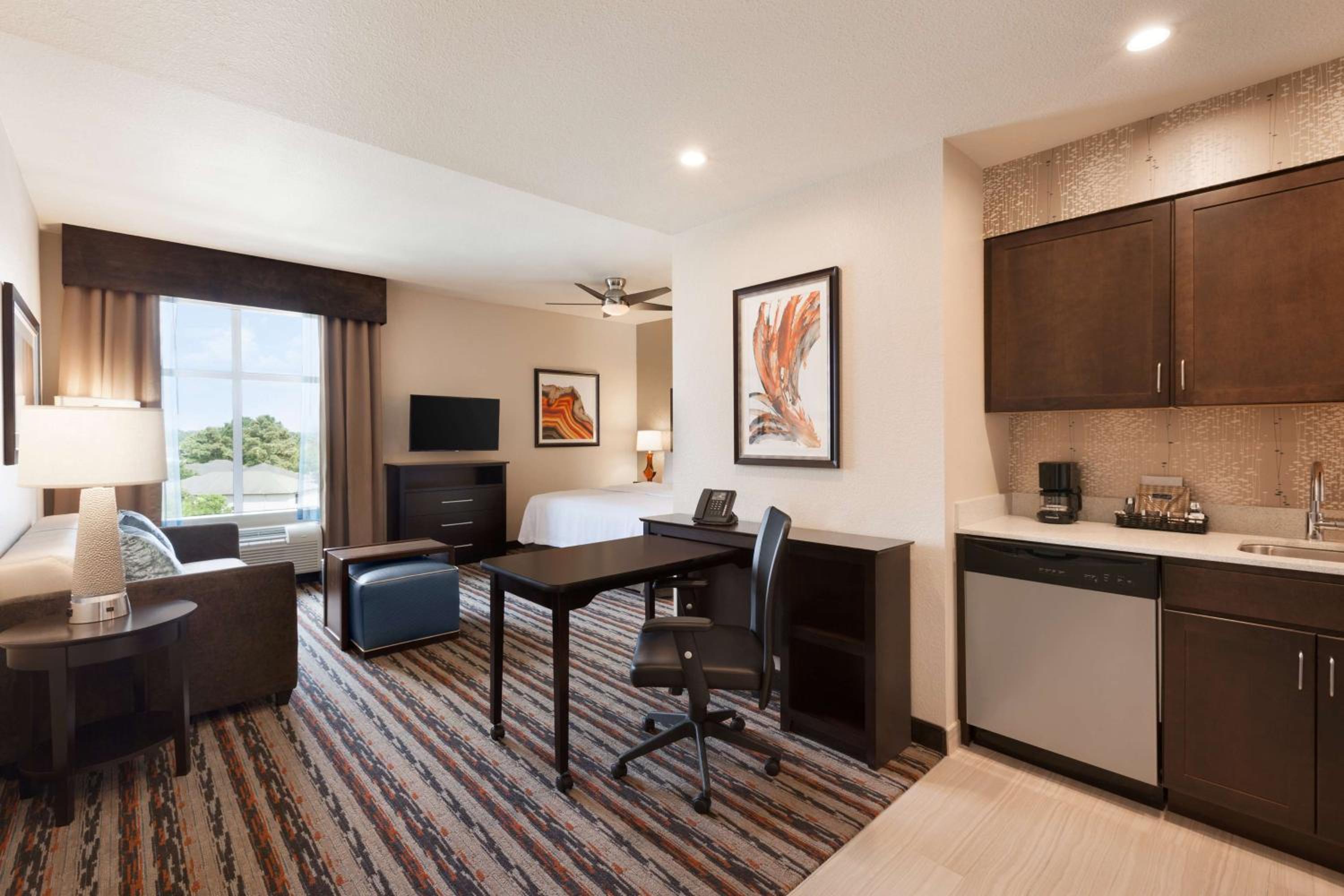 Homewood Suites by Hilton North Houston/Spring - Property Image 6