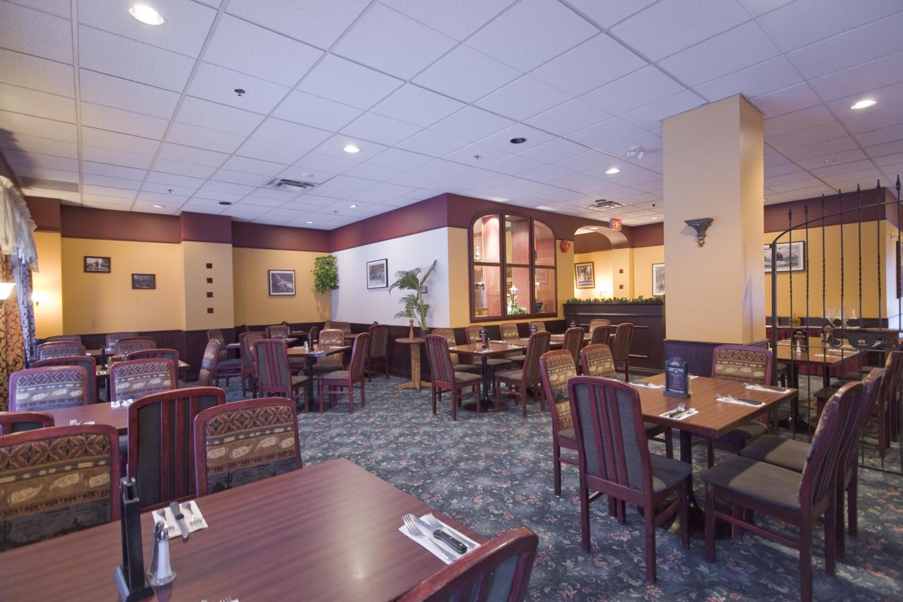 Sun Peaks Vacations - Sun Peaks Lodge - Property Image 1