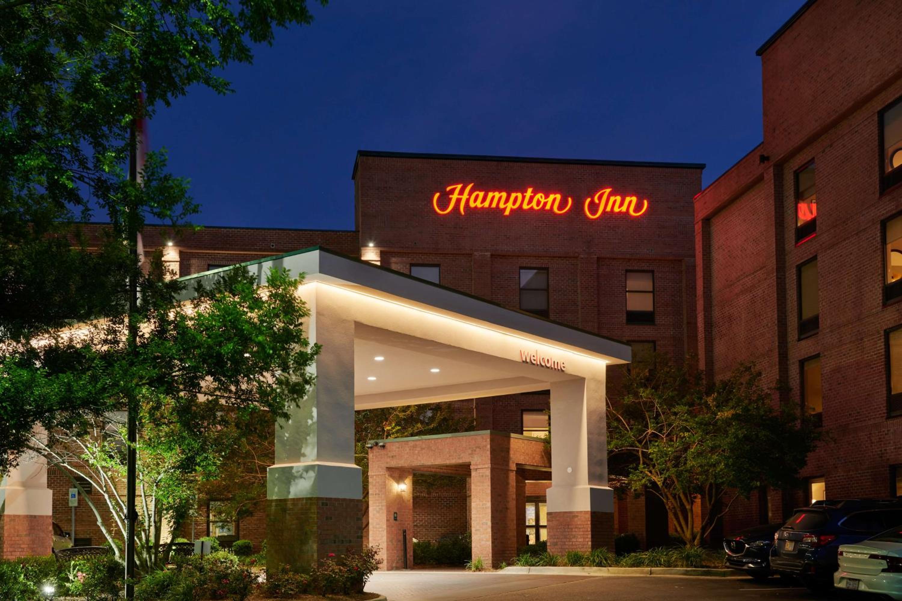 Hotel Hampton Inn Wilmington-Medical Park - Image 1