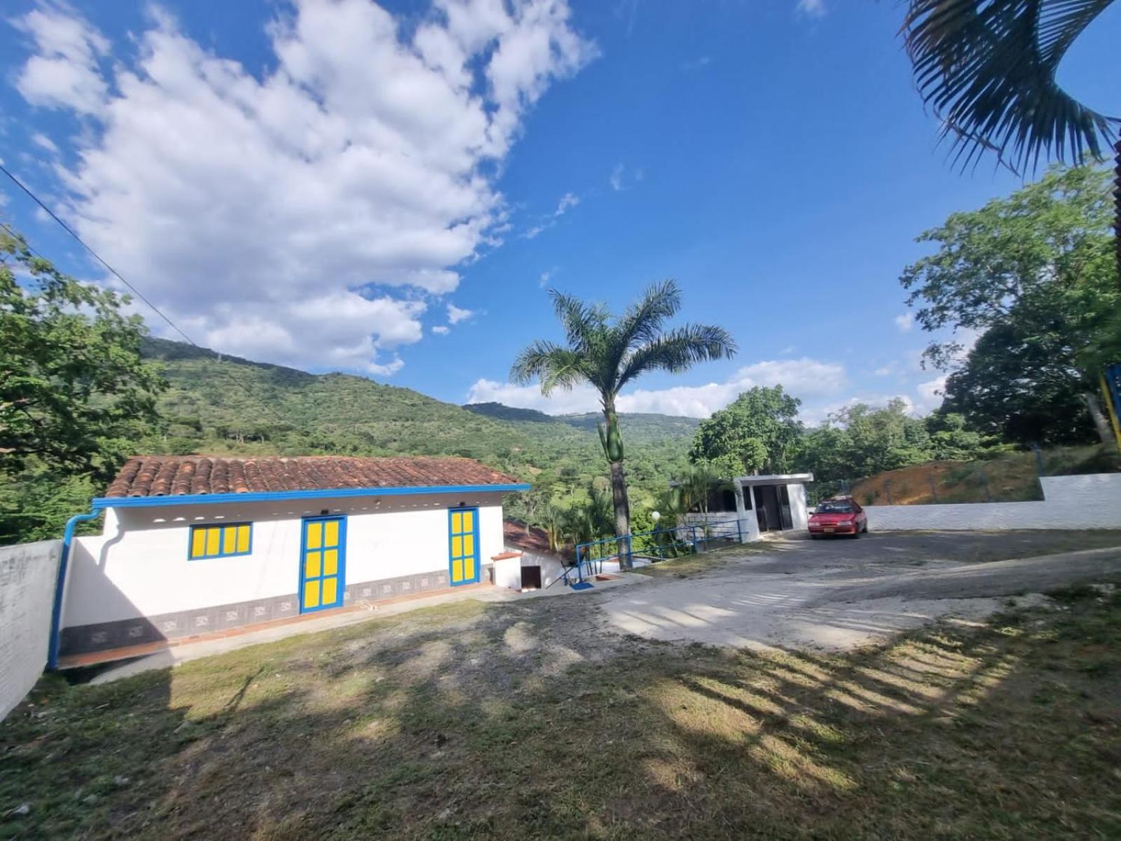 Hotel Villa Lucila - Image 1