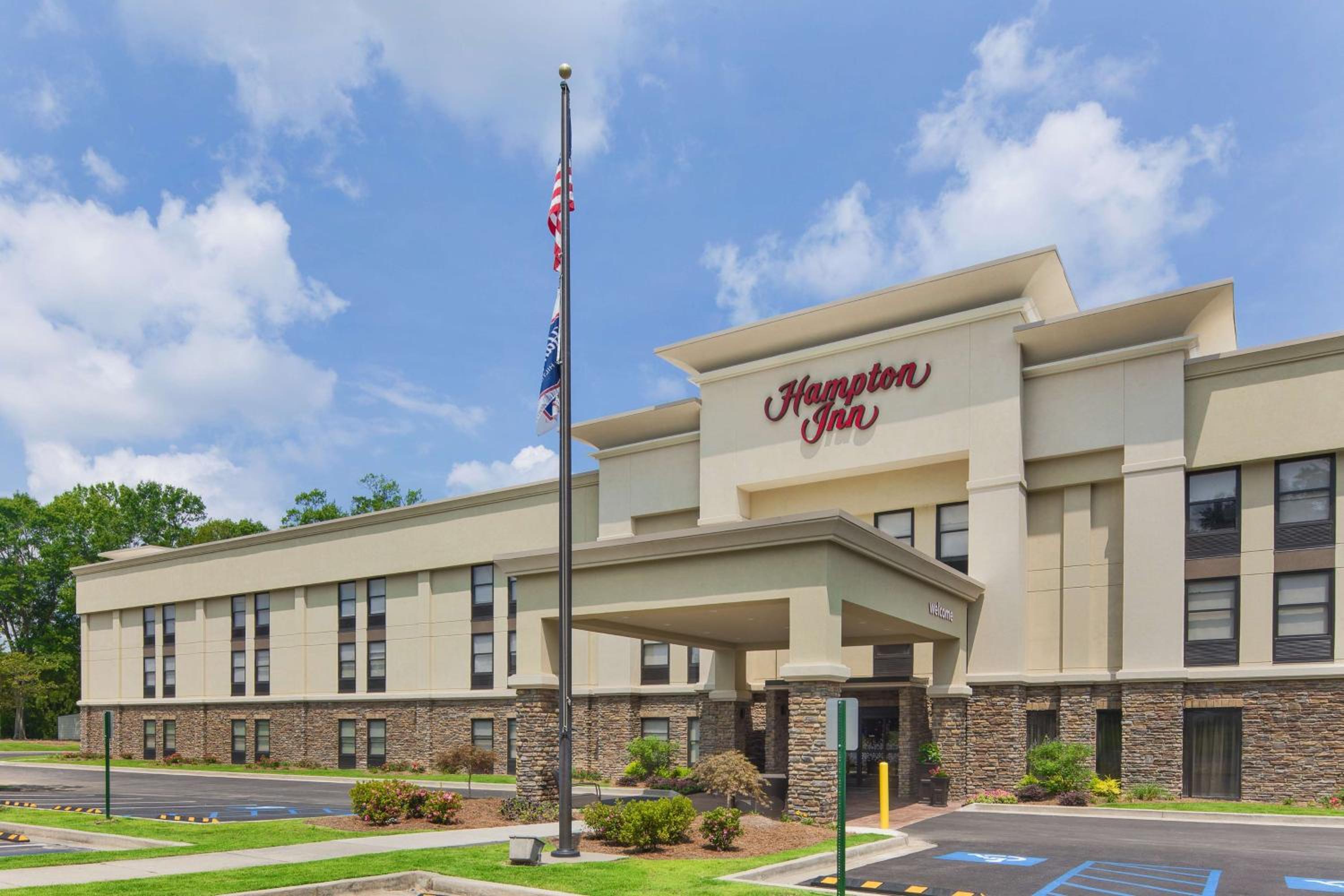 LaGrange Vacations - Hampton Inn Lagrange near Callaway Gardens - Property Image 1