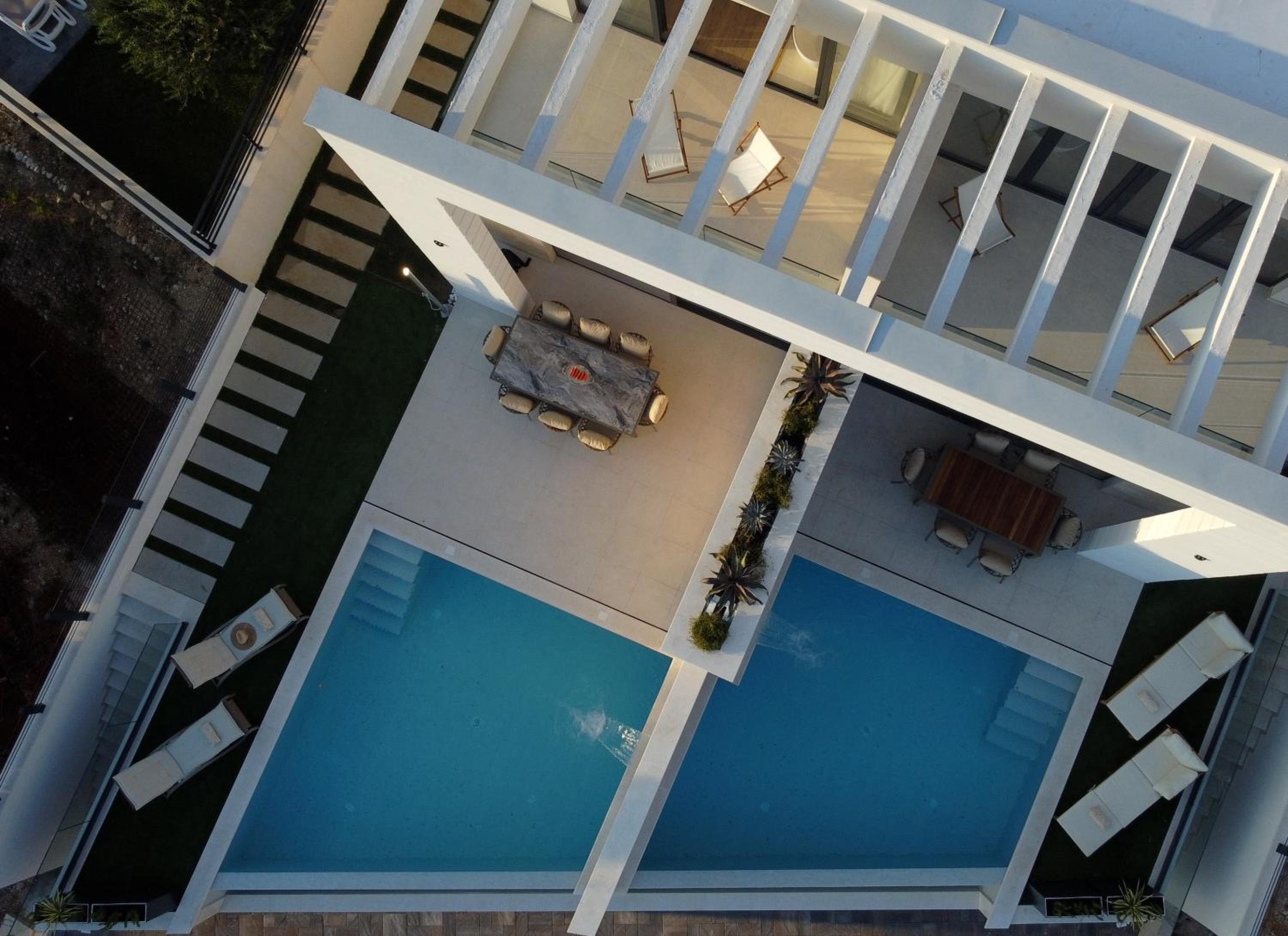Villa Rosemary West - Heated Infinity Swimming Pool - Jacuzzi - Sea View