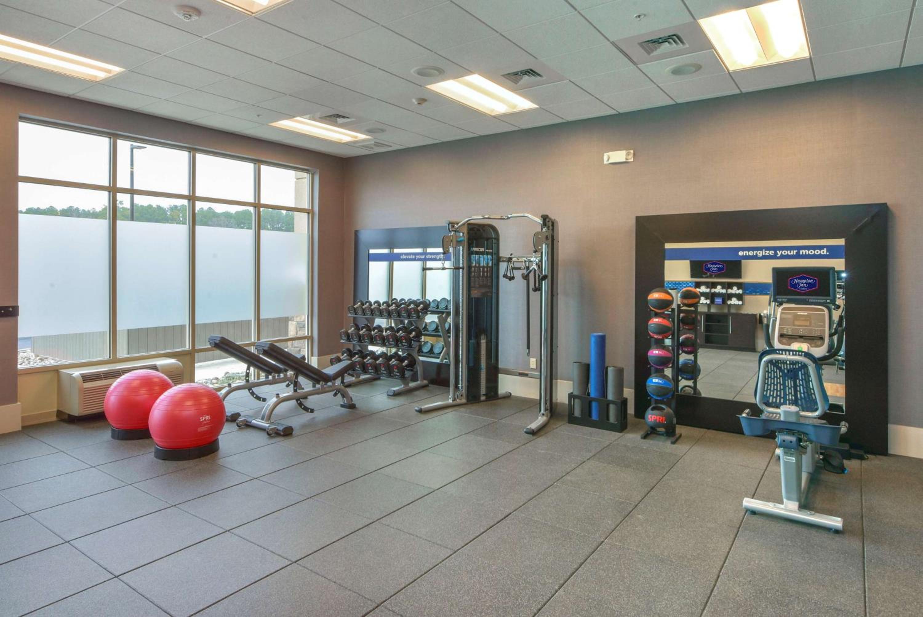 Lumberton Vacations - Hampton Inn Lumberton, NC - Property Image 12