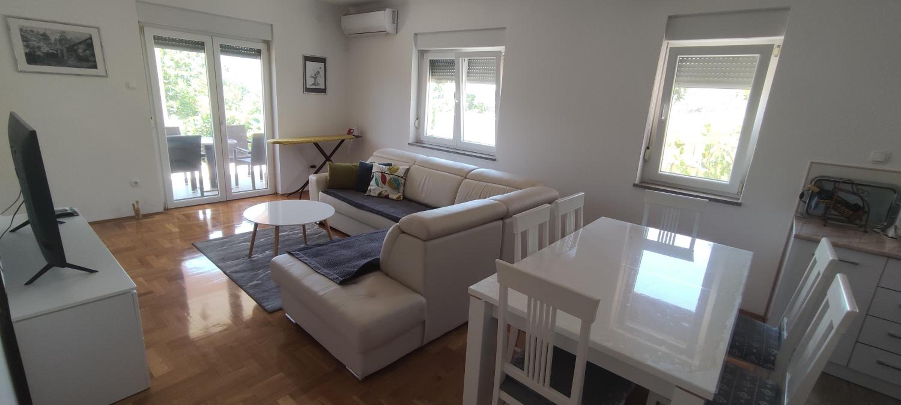 Sun garden apartment