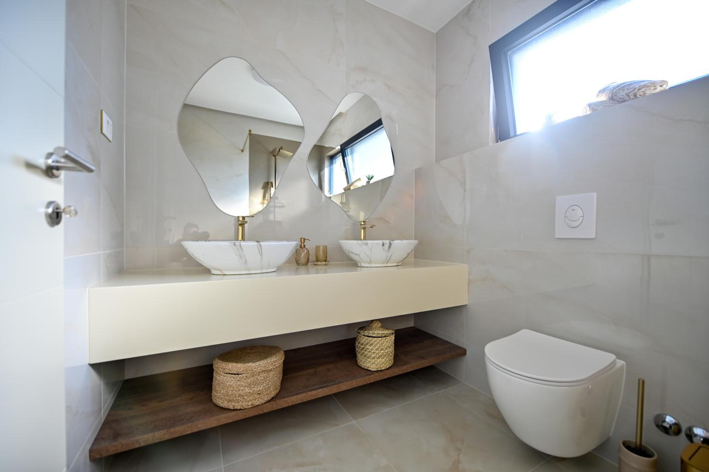 Villa Rosemary West - Heated Infinity Swimming Pool - Jacuzzi - Sea View