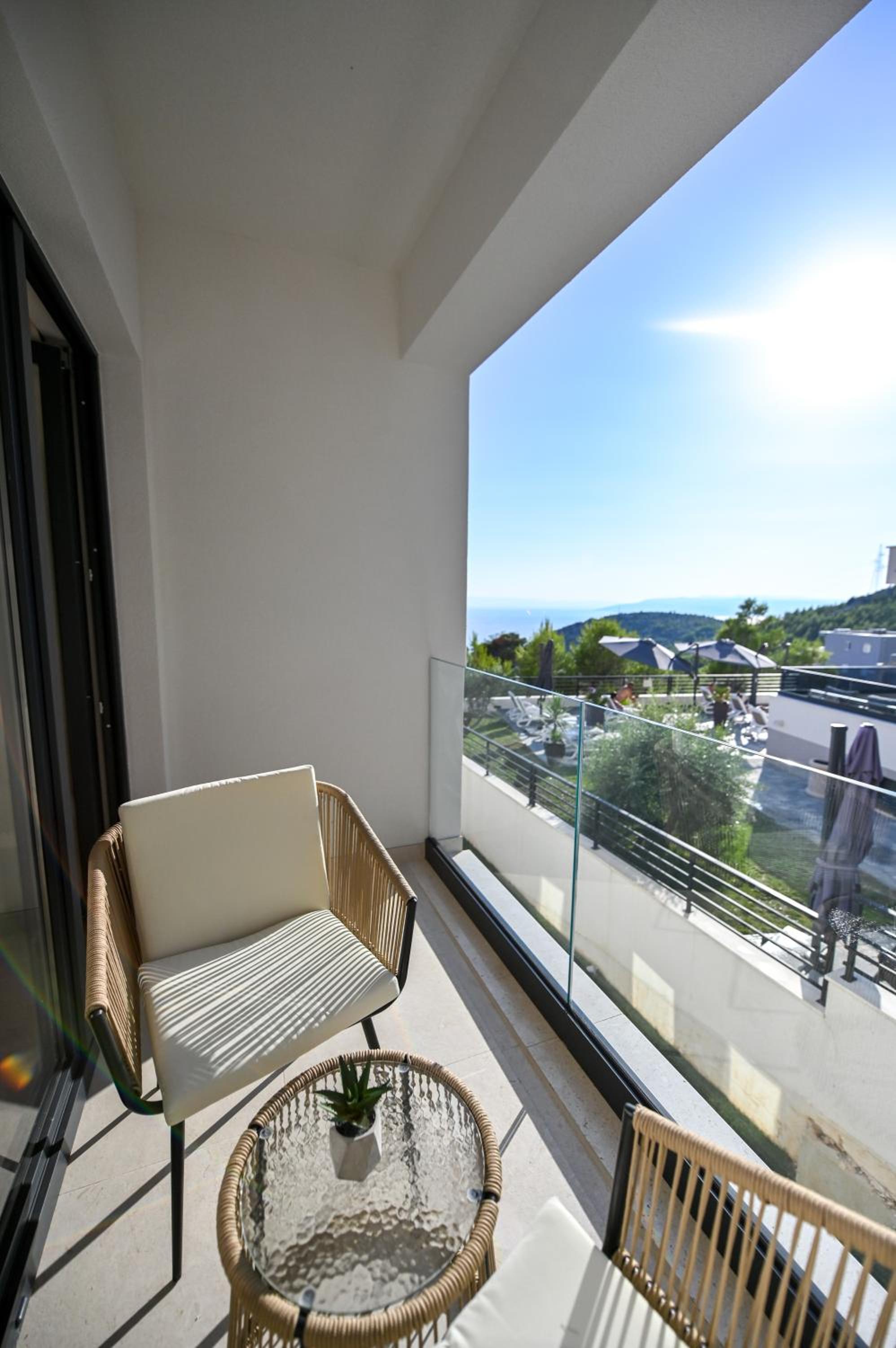 Villa Rosemary West - Heated Infinity Swimming Pool - Jacuzzi - Sea View
