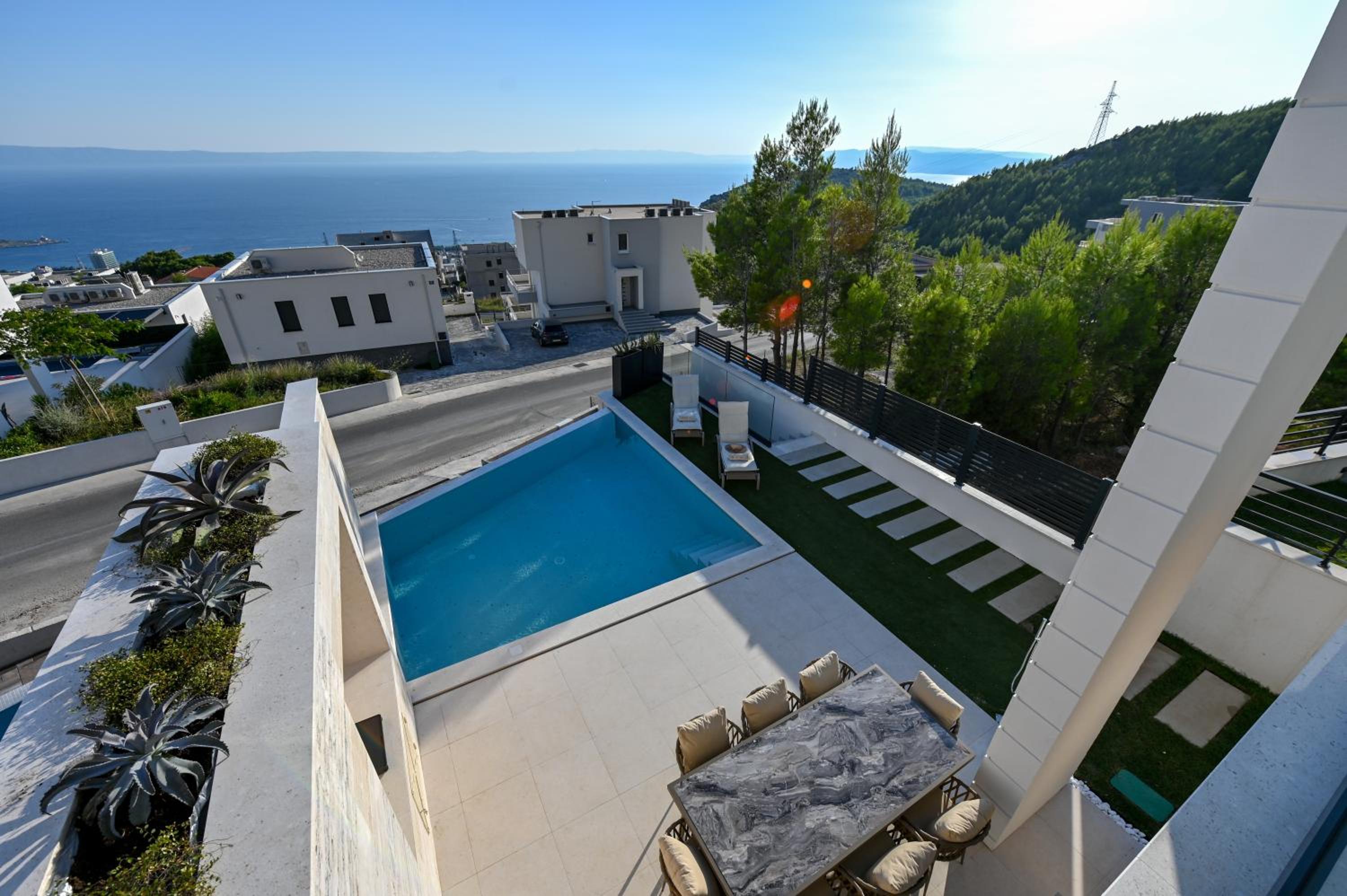 Villa Rosemary West - Heated Infinity Swimming Pool - Jacuzzi - Sea View