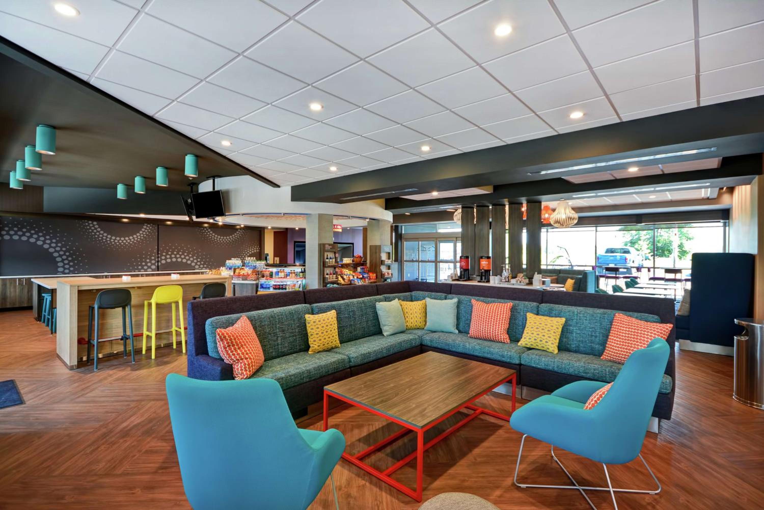 Tru By Hilton Denver, PA 2