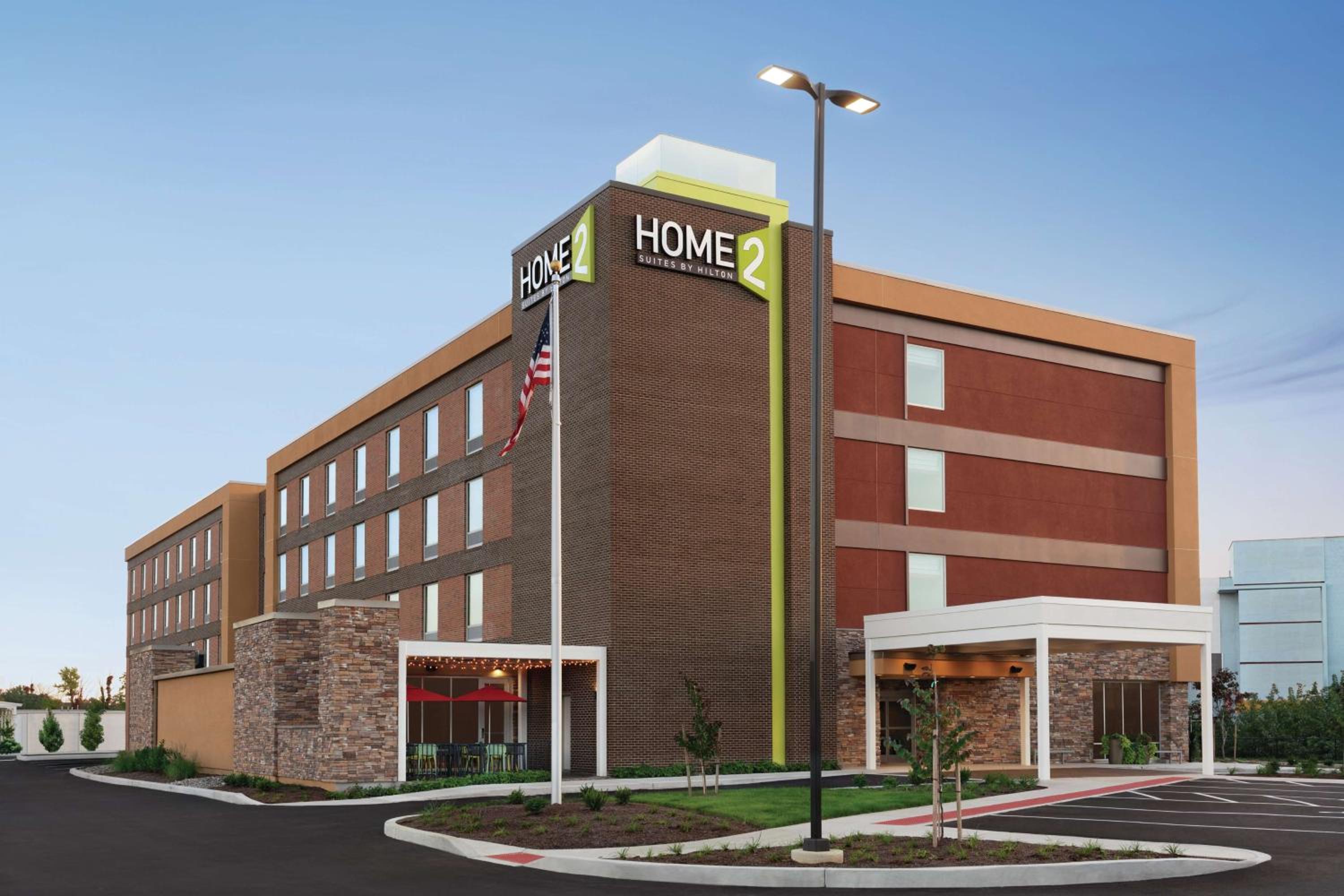 Hotel Home2 Suites By Hilton Lancaster - Image 1