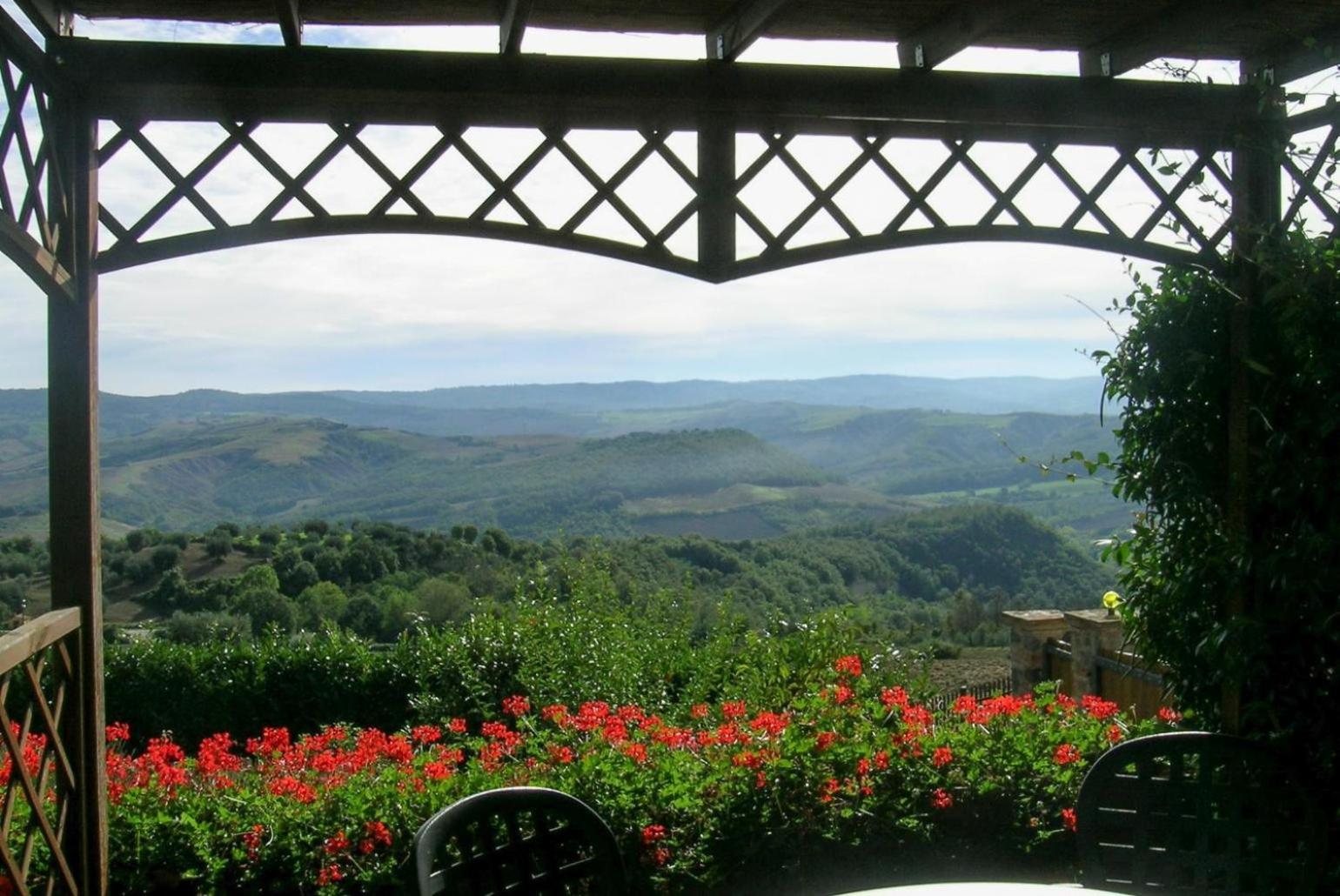 Casale Donatelli view 3