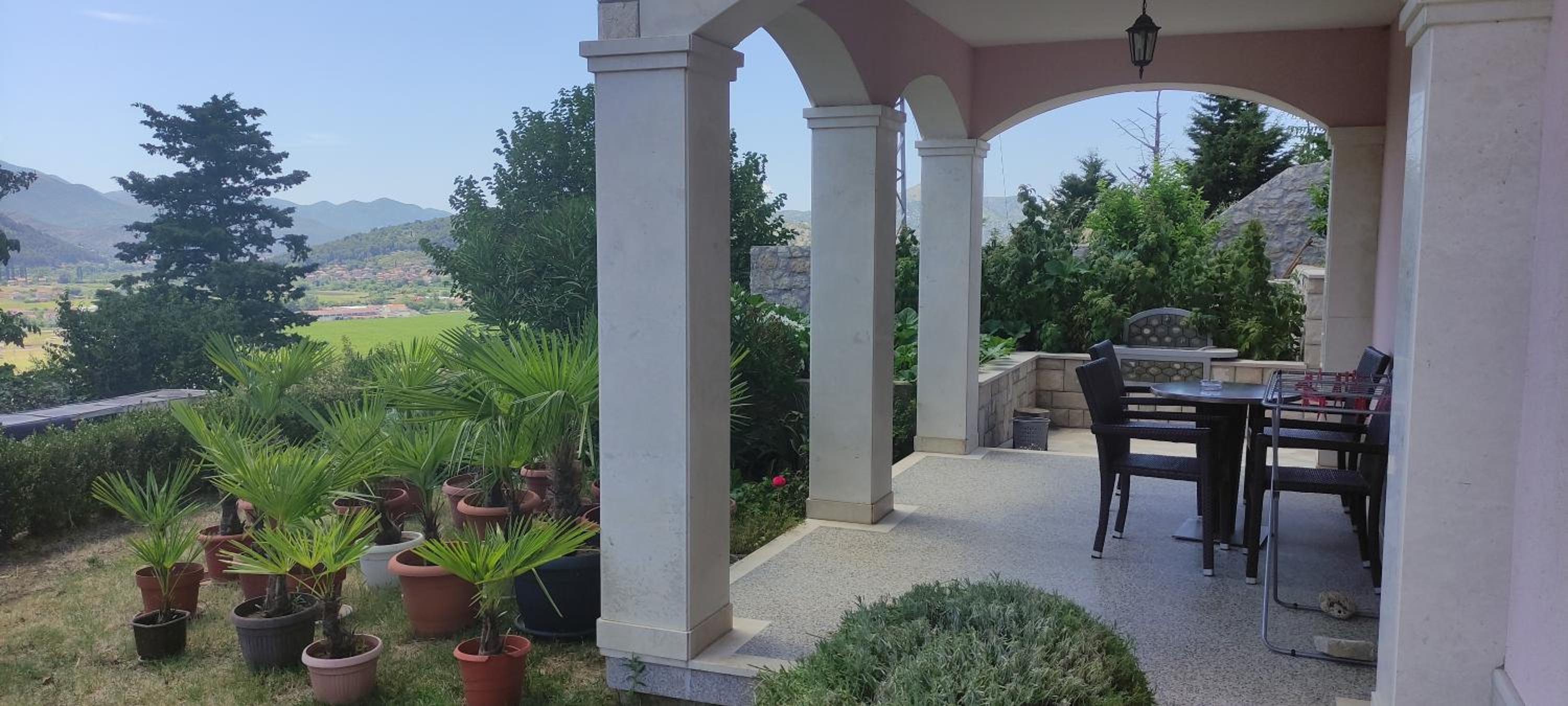 Sun garden apartment