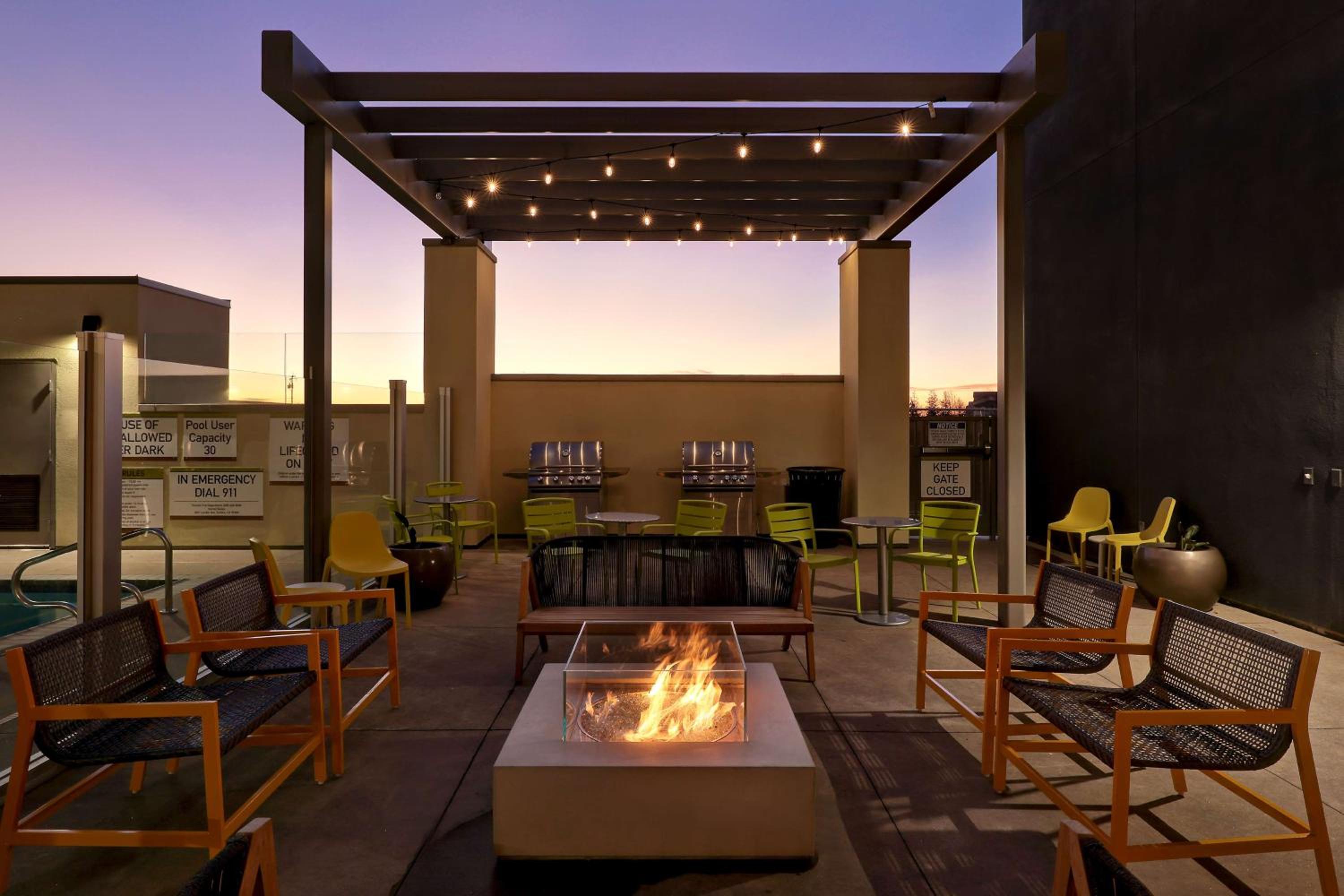 Turlock Vacations - Home2 Suites By Hilton Turlock, Ca - Property Image 4