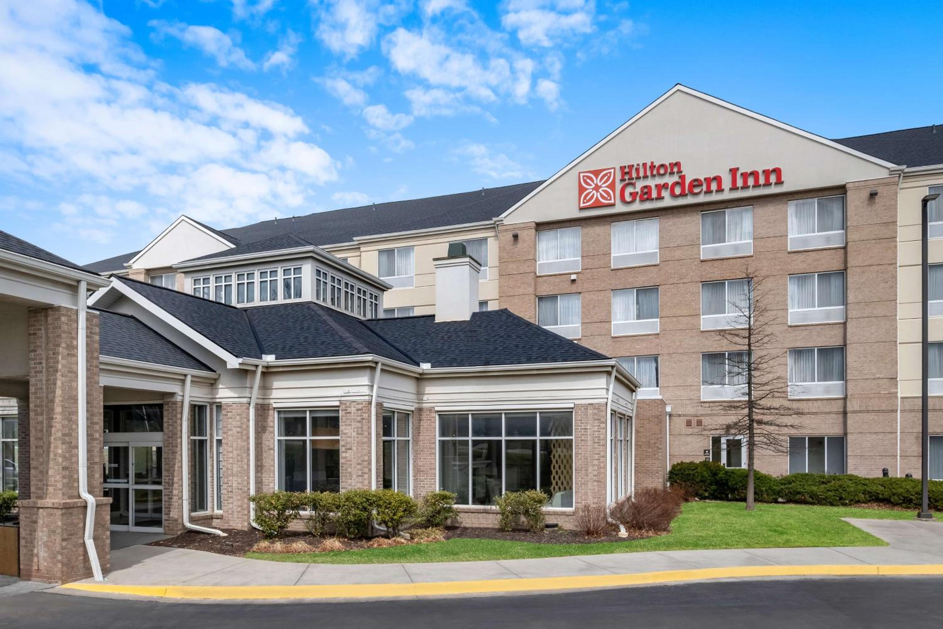 Kansas City Vacations - Hilton Garden Inn Overland Park - Property Image 1