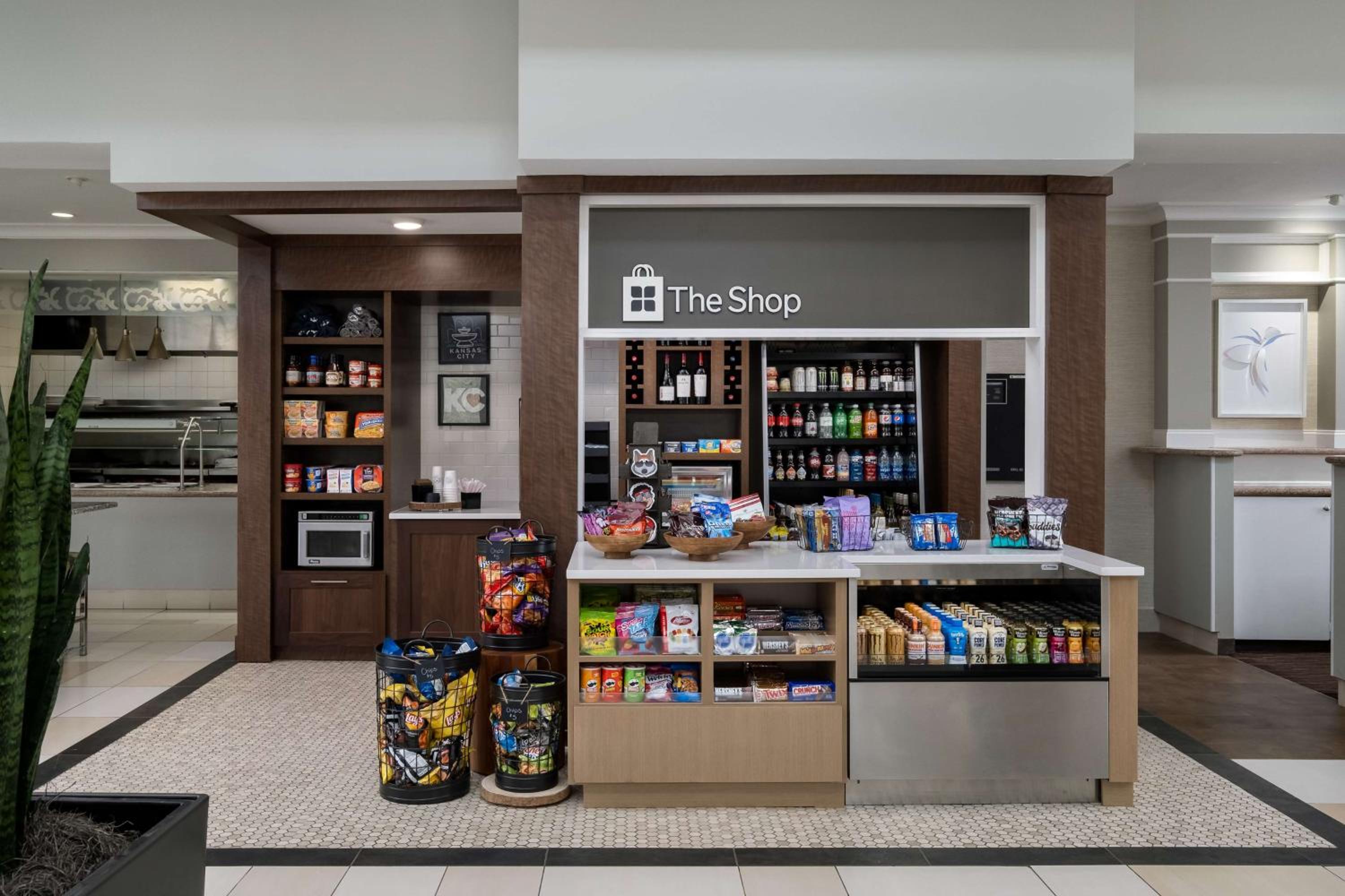 Hilton Garden Inn Overland Park - Property Image 13