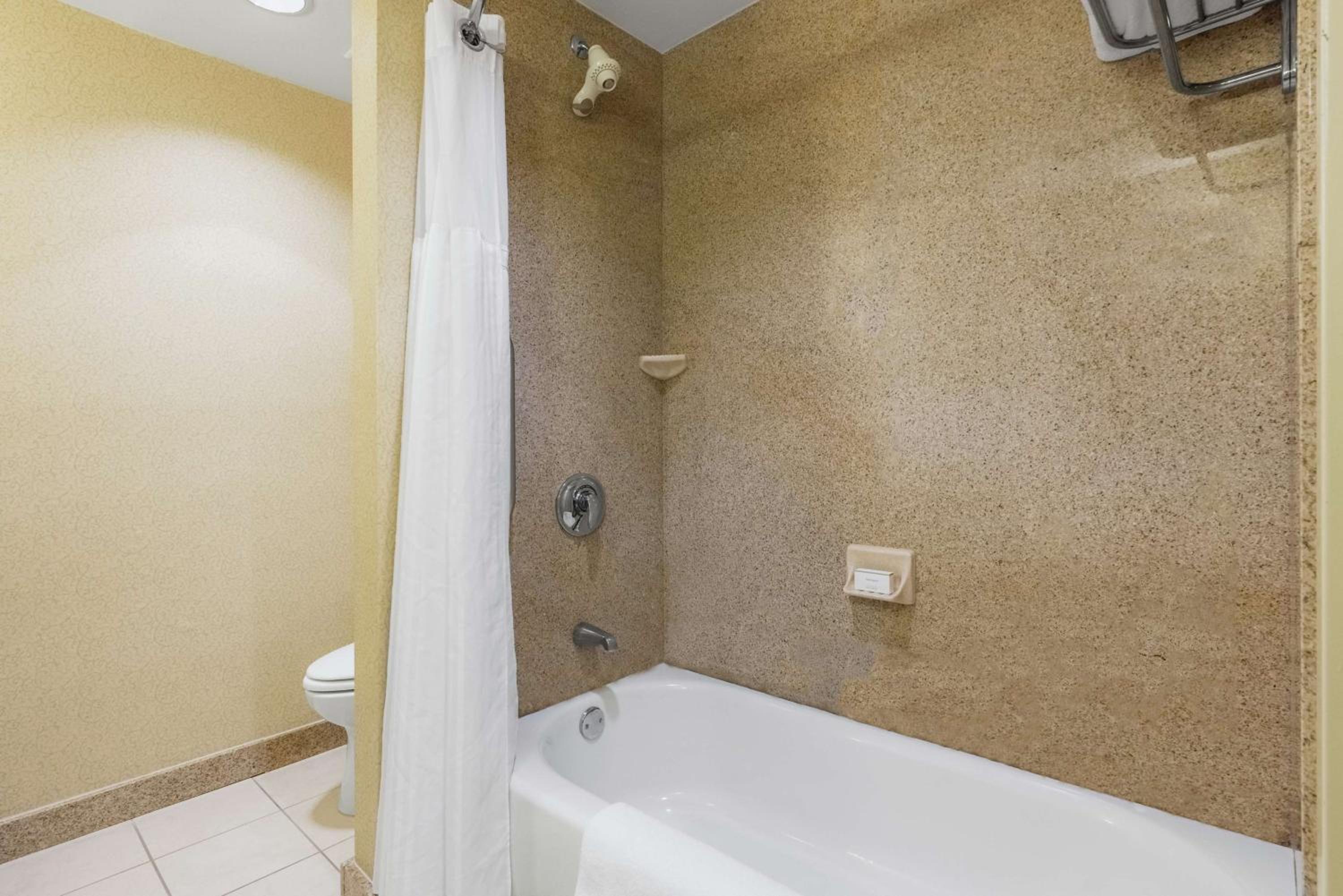 Meridian Vacations - Hilton Garden Inn Meridian - Property Image 5