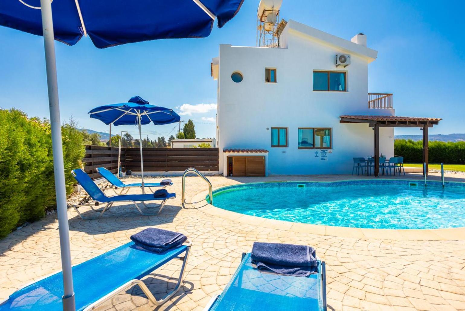 Blue Bay Villa Nicole view 3