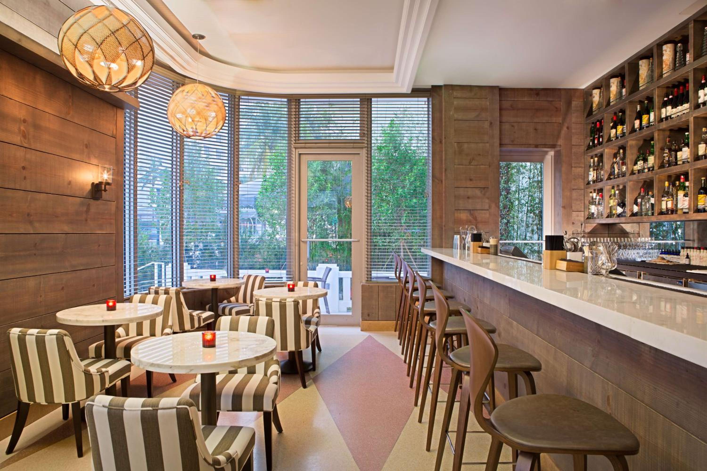Gale South Beach, Curio Collection By Hilton
