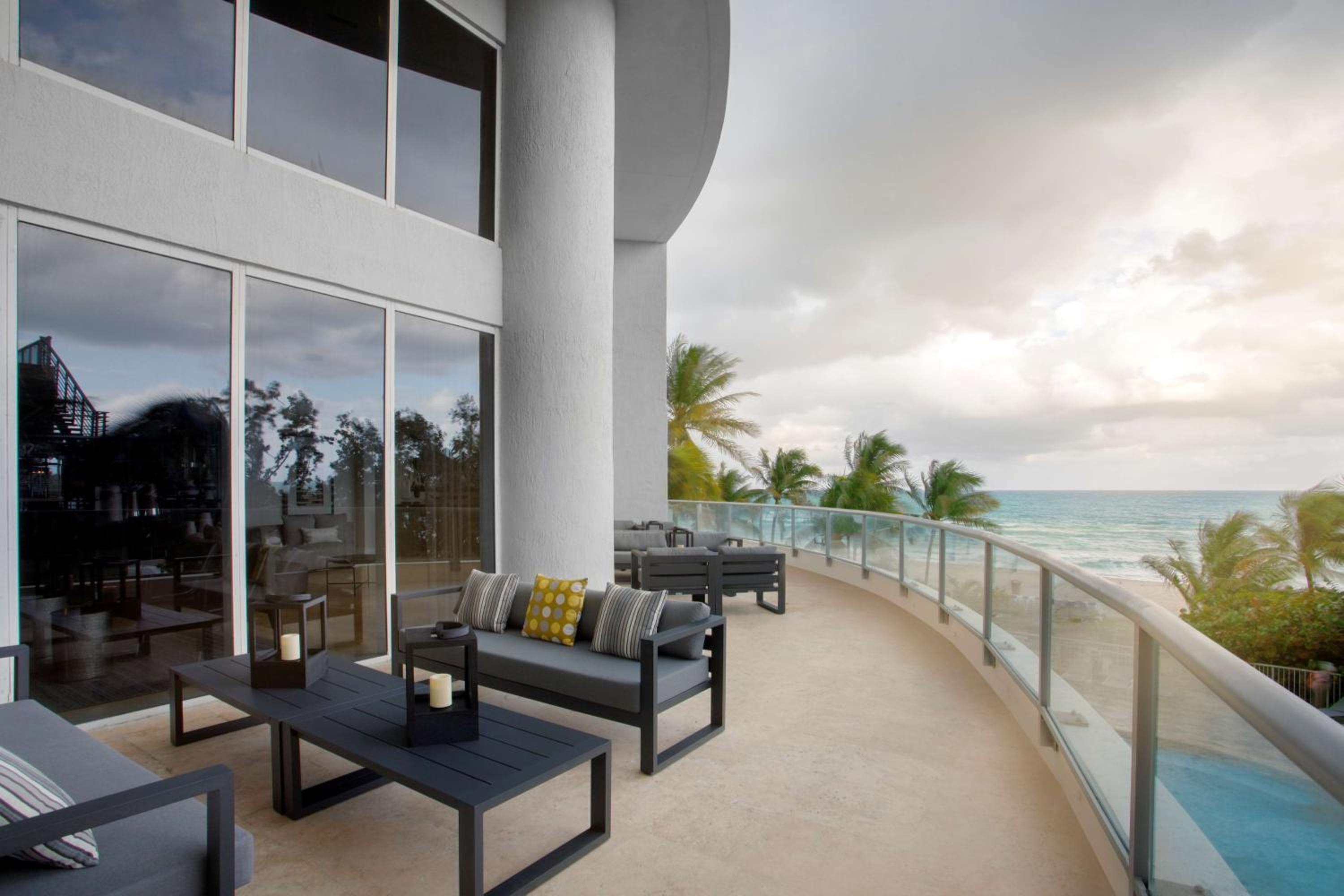 DoubleTree by Hilton Ocean Point Resort - North Miami Beach-2