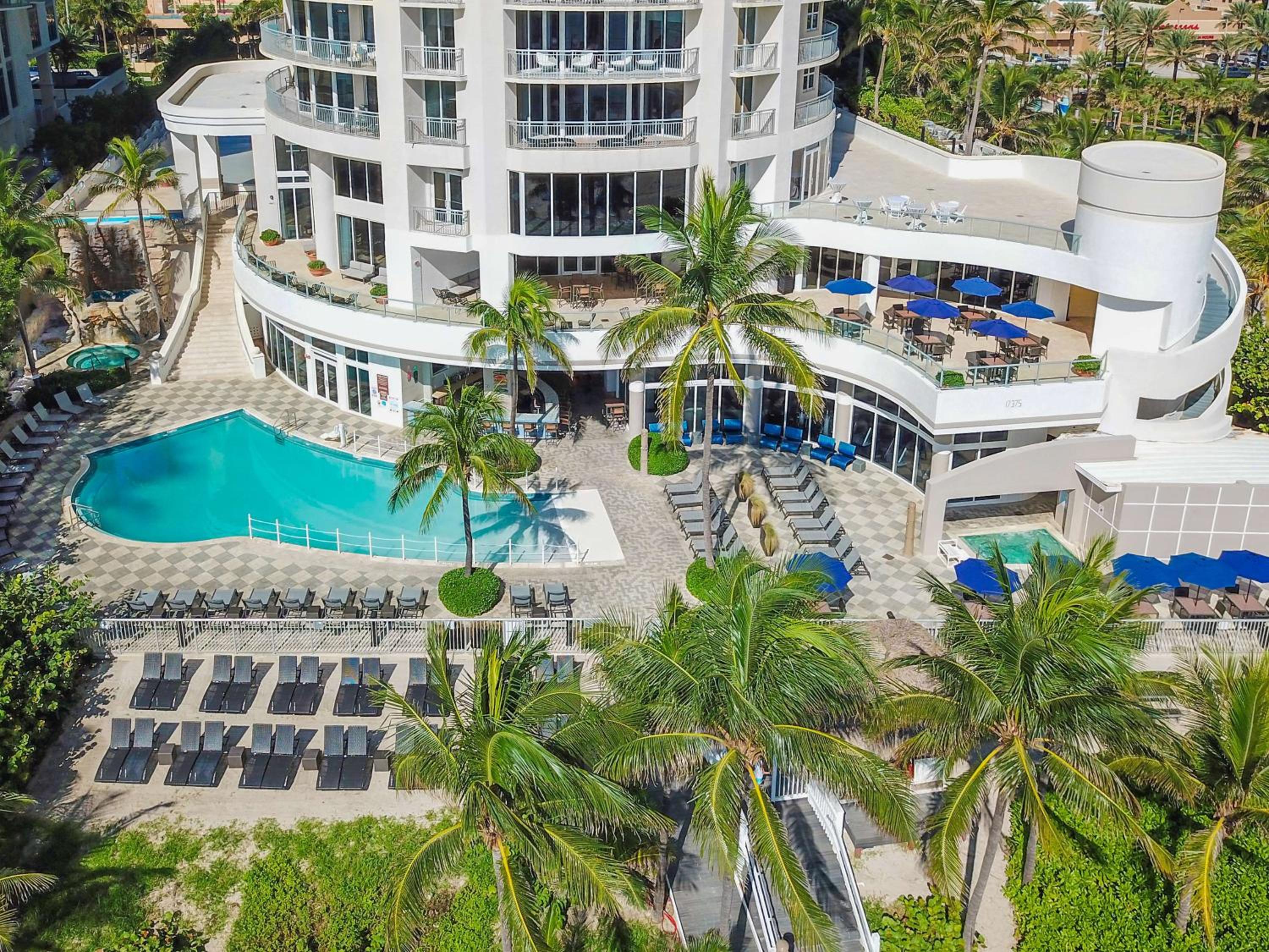Miami Vacations - DoubleTree by Hilton Ocean Point Resort - North Miami Beach - Property Image 37