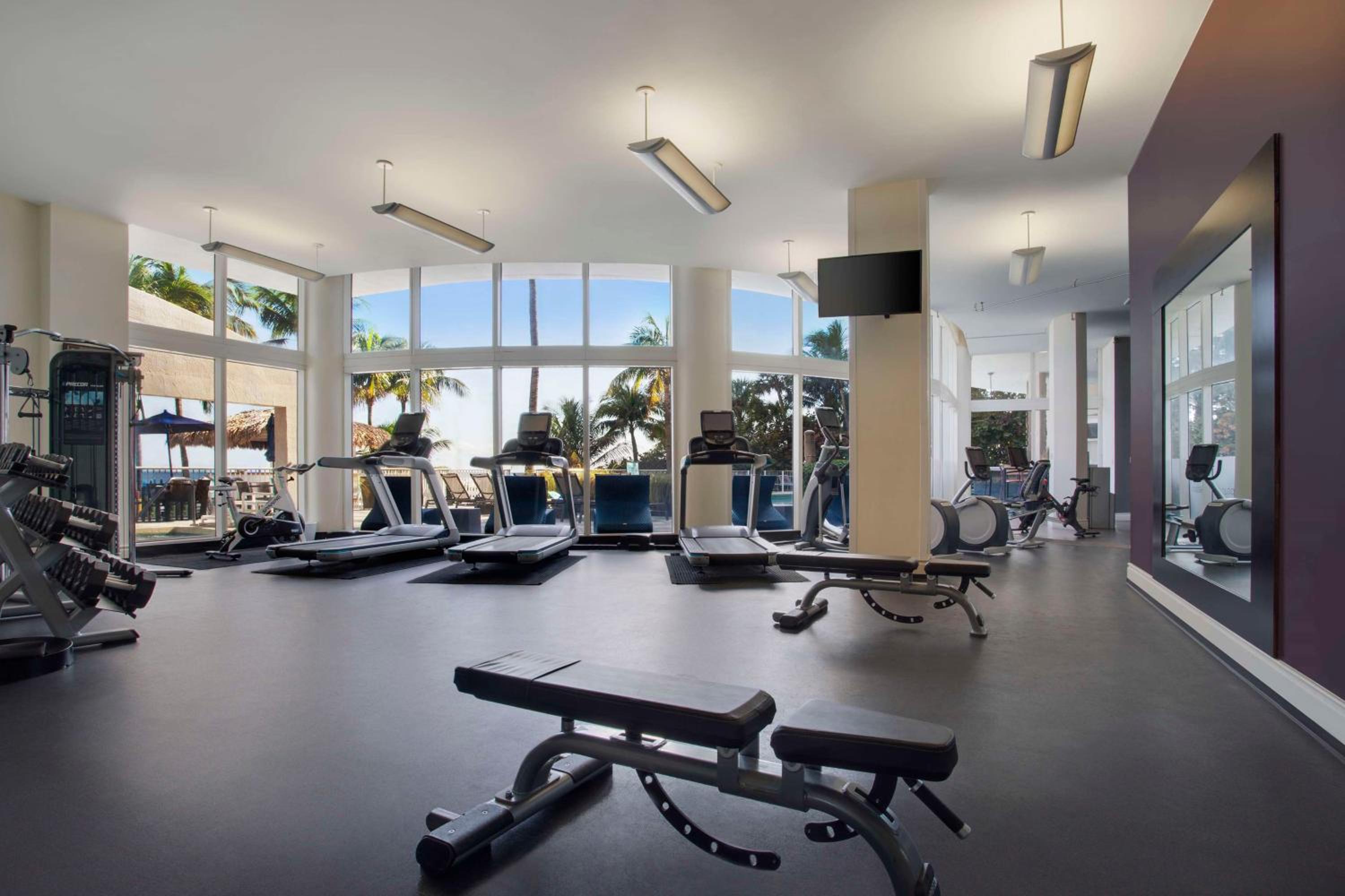 Miami Vacations - DoubleTree by Hilton Ocean Point Resort - North Miami Beach - Property Image 44