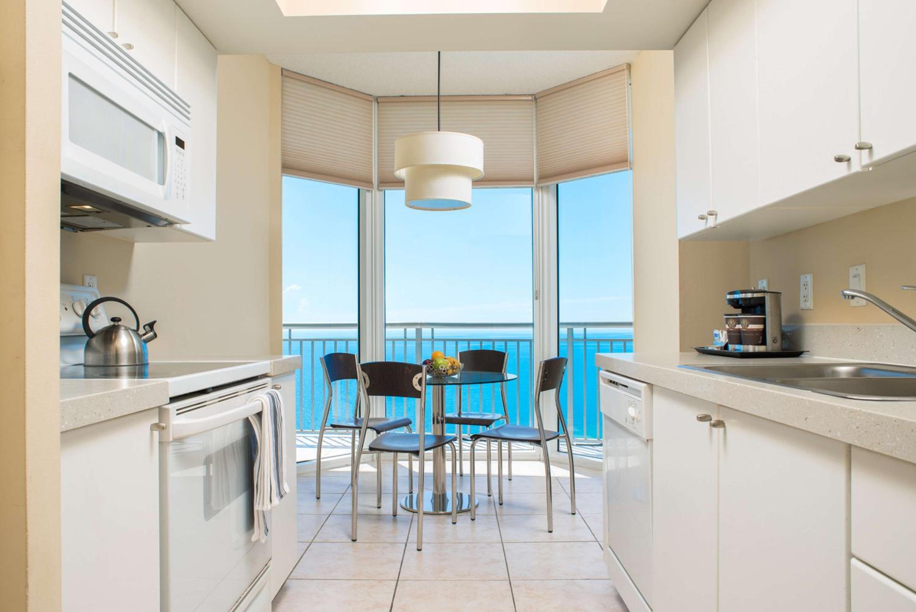 Miami Vacations - DoubleTree by Hilton Ocean Point Resort - North Miami Beach - Property Image 35