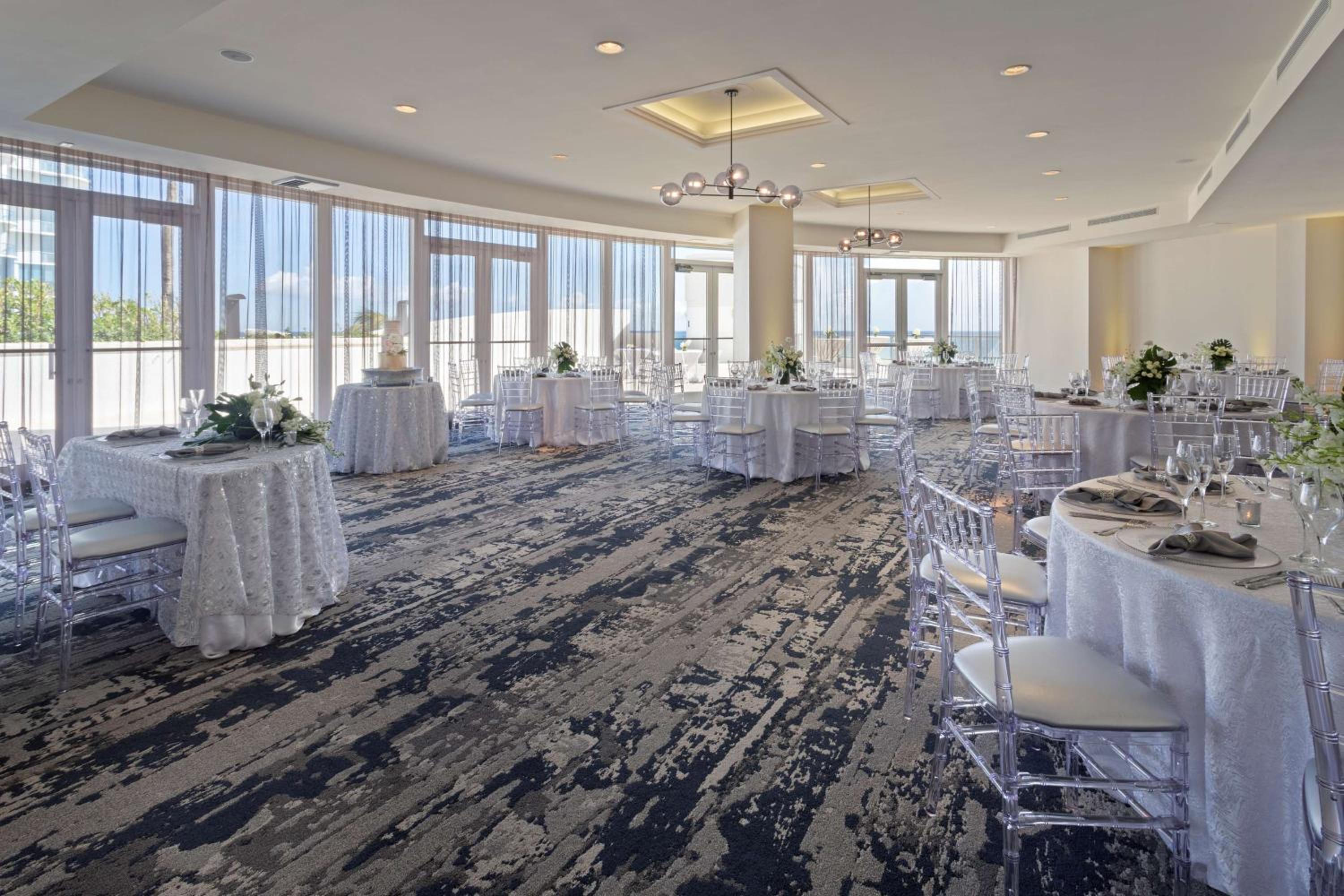 Miami Vacations - DoubleTree by Hilton Ocean Point Resort - North Miami Beach - Property Image 23