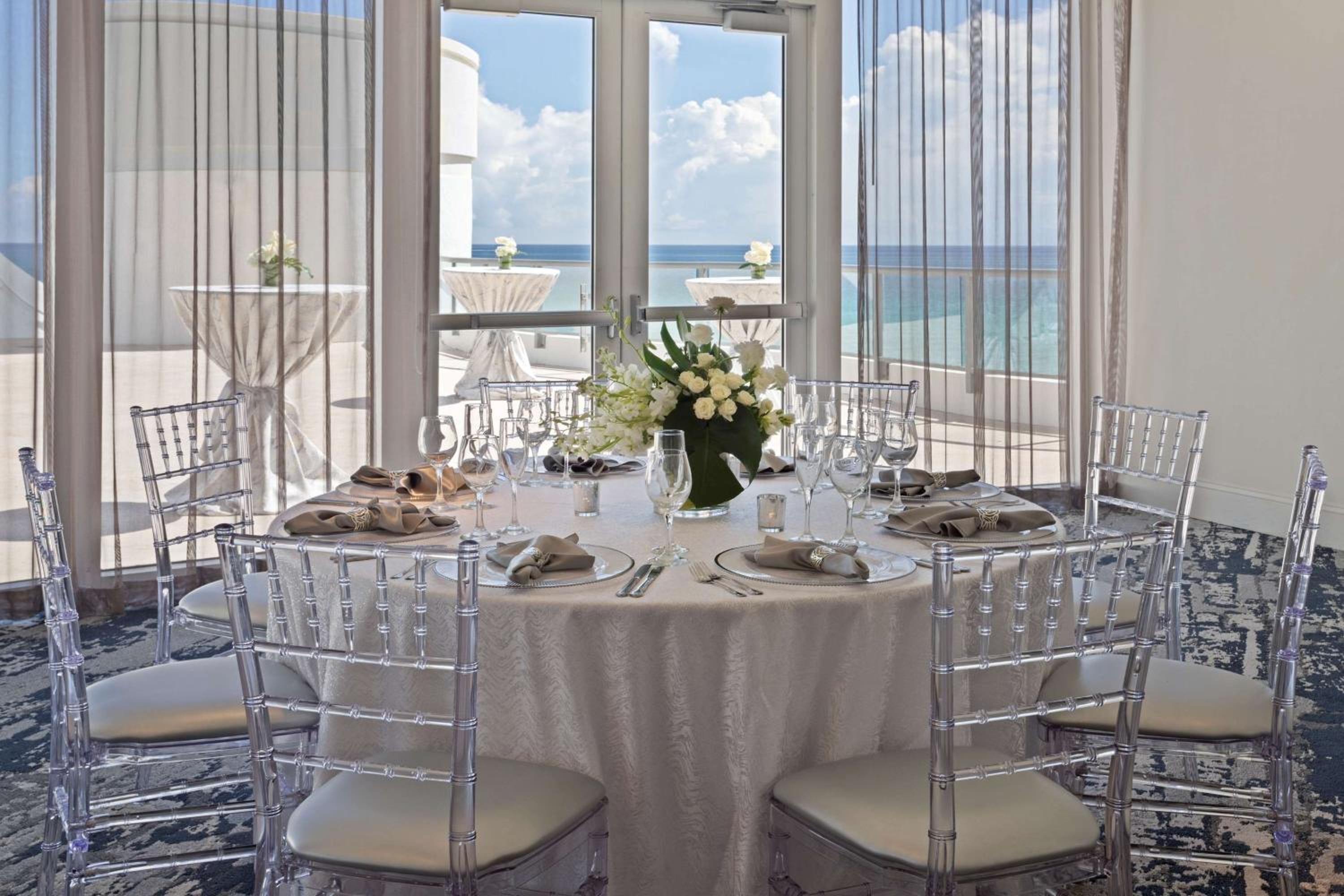 Miami Vacations - DoubleTree by Hilton Ocean Point Resort - North Miami Beach - Property Image 24
