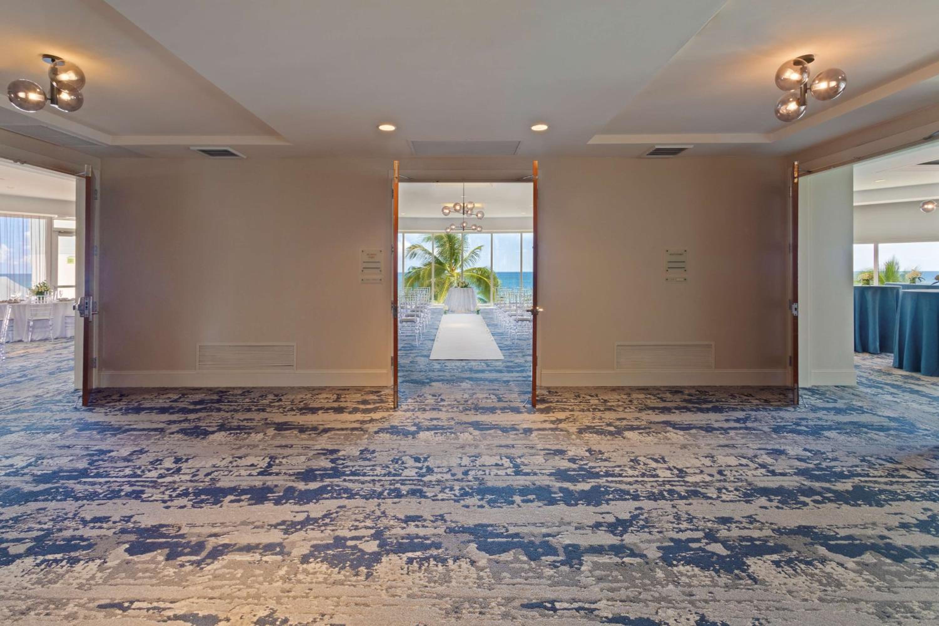 Miami Vacations - DoubleTree by Hilton Ocean Point Resort - North Miami Beach - Property Image 26