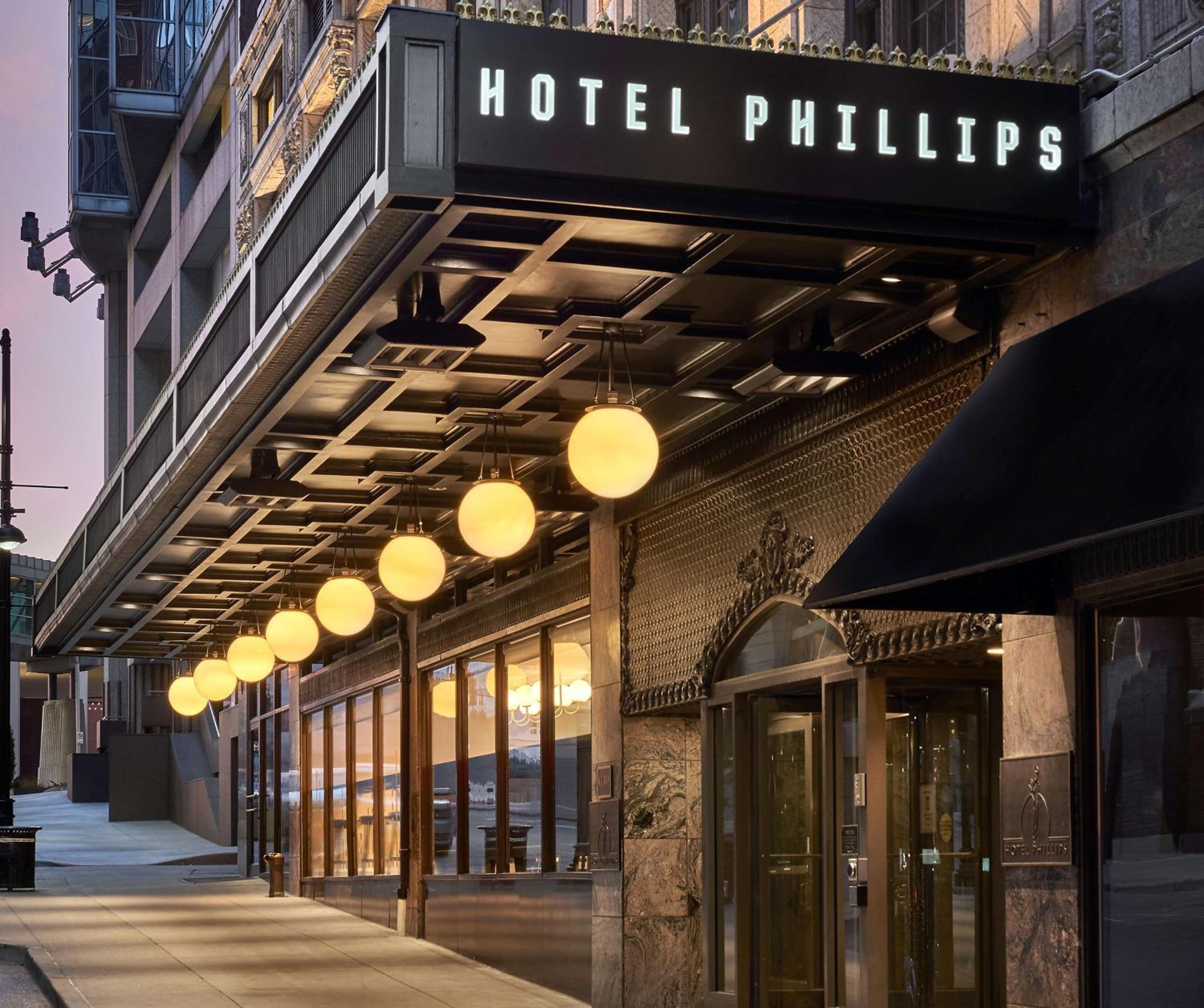 Kansas City Vacations - Hotel Phillips Kansas City, Curio Collection By Hilton - Property Image 59