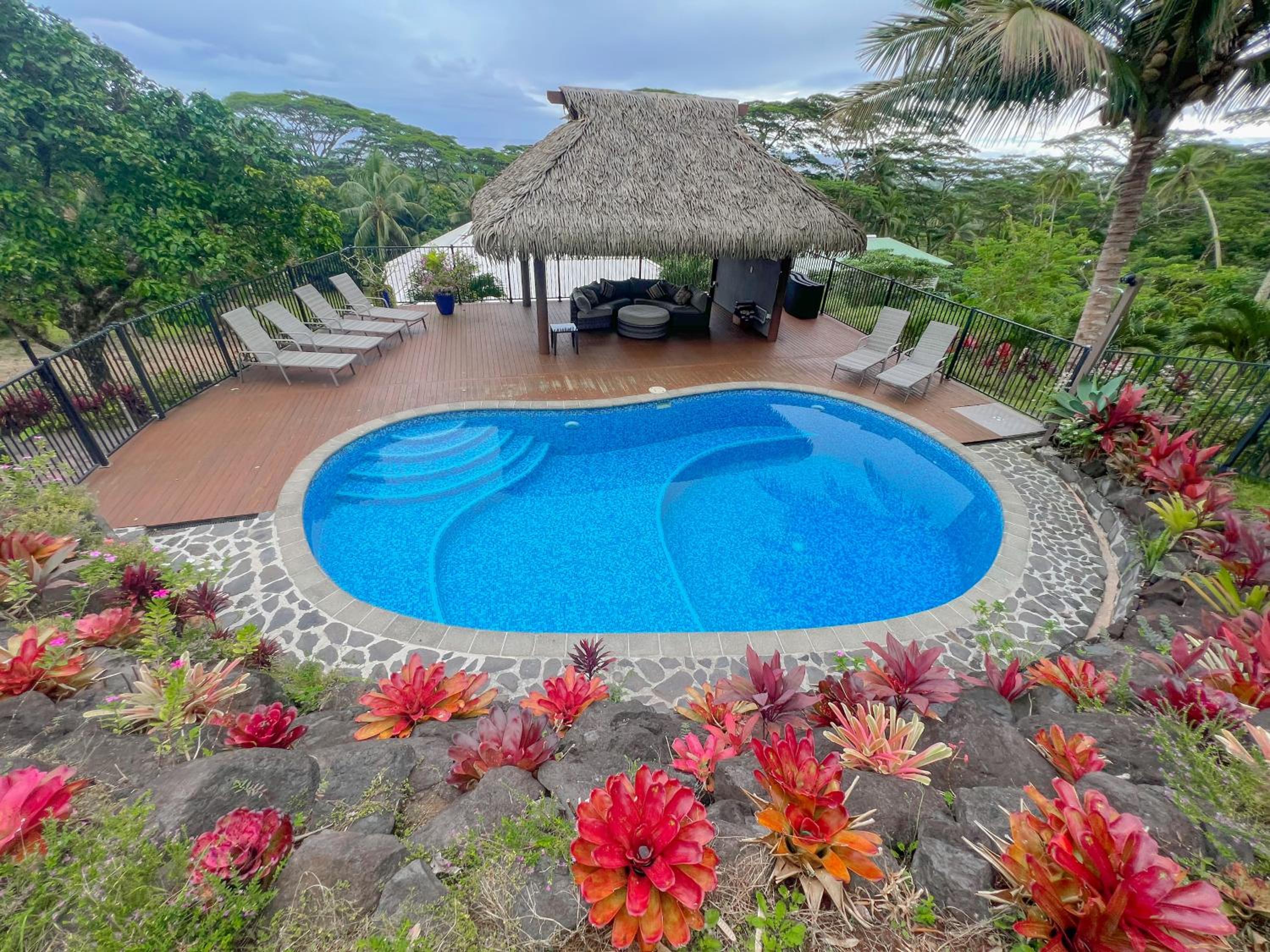 Iro Luxury Retreat