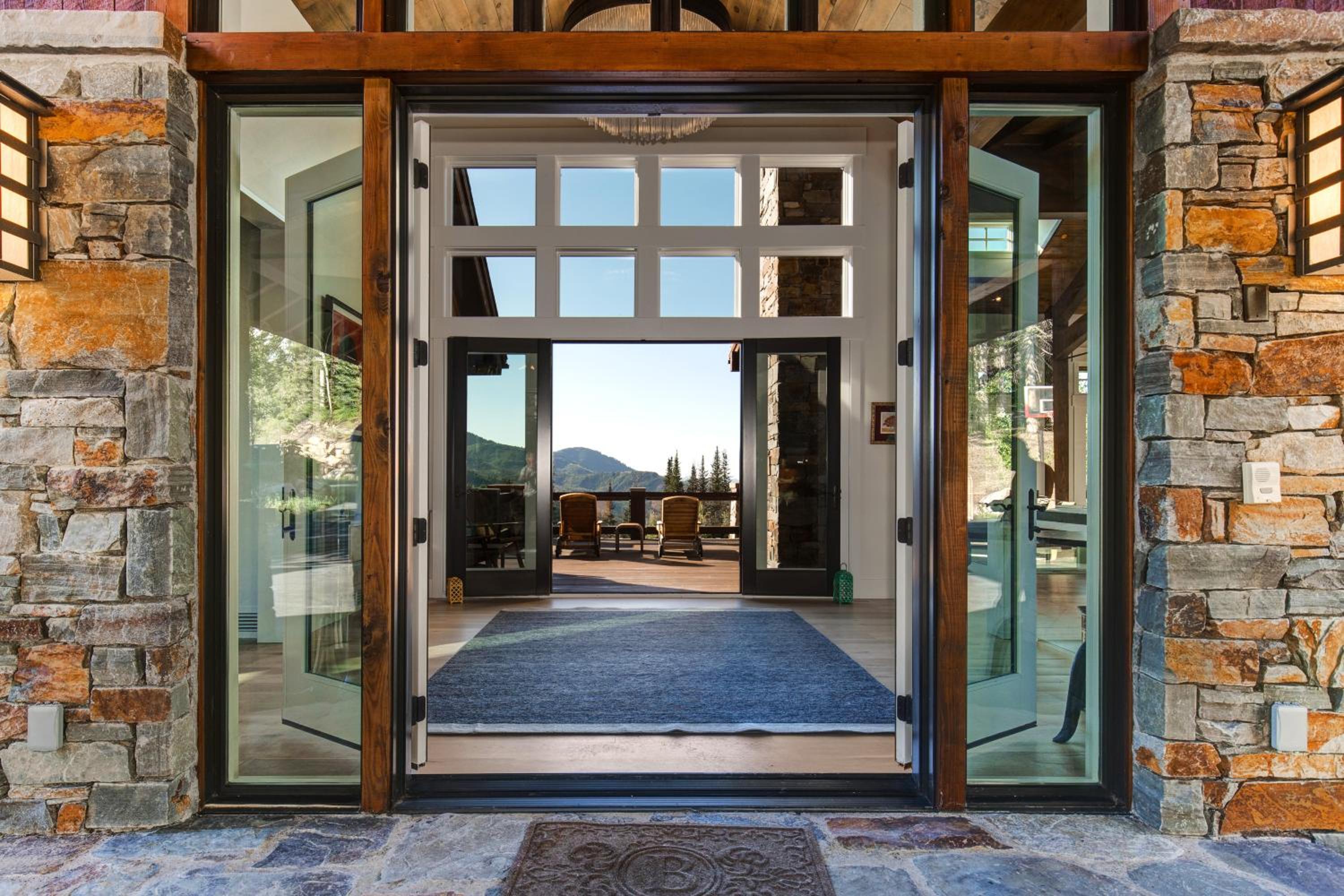 Ski In Ski Out Luxury Home Park City - The Colony view 5