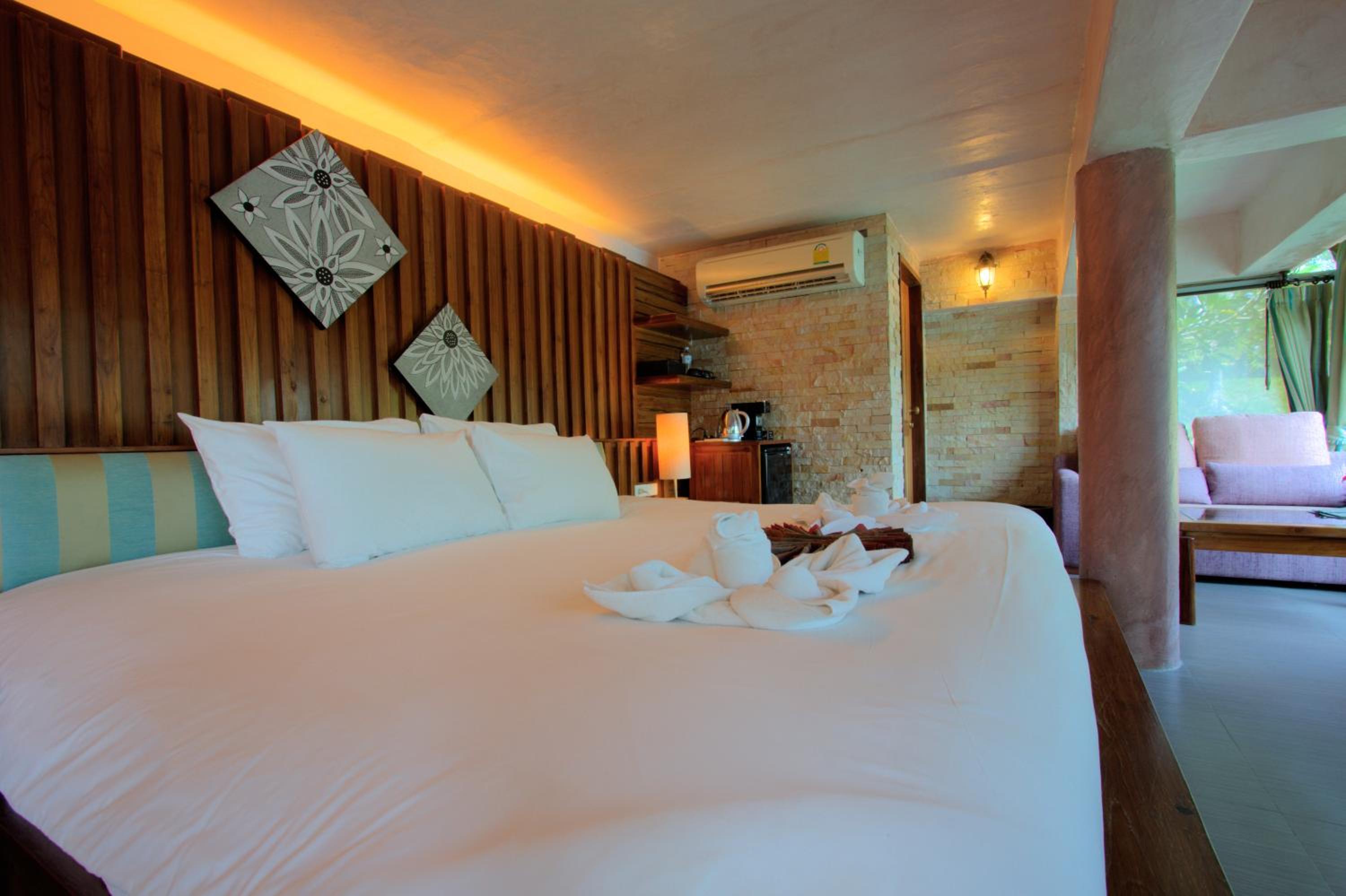 Parama Koh Chang