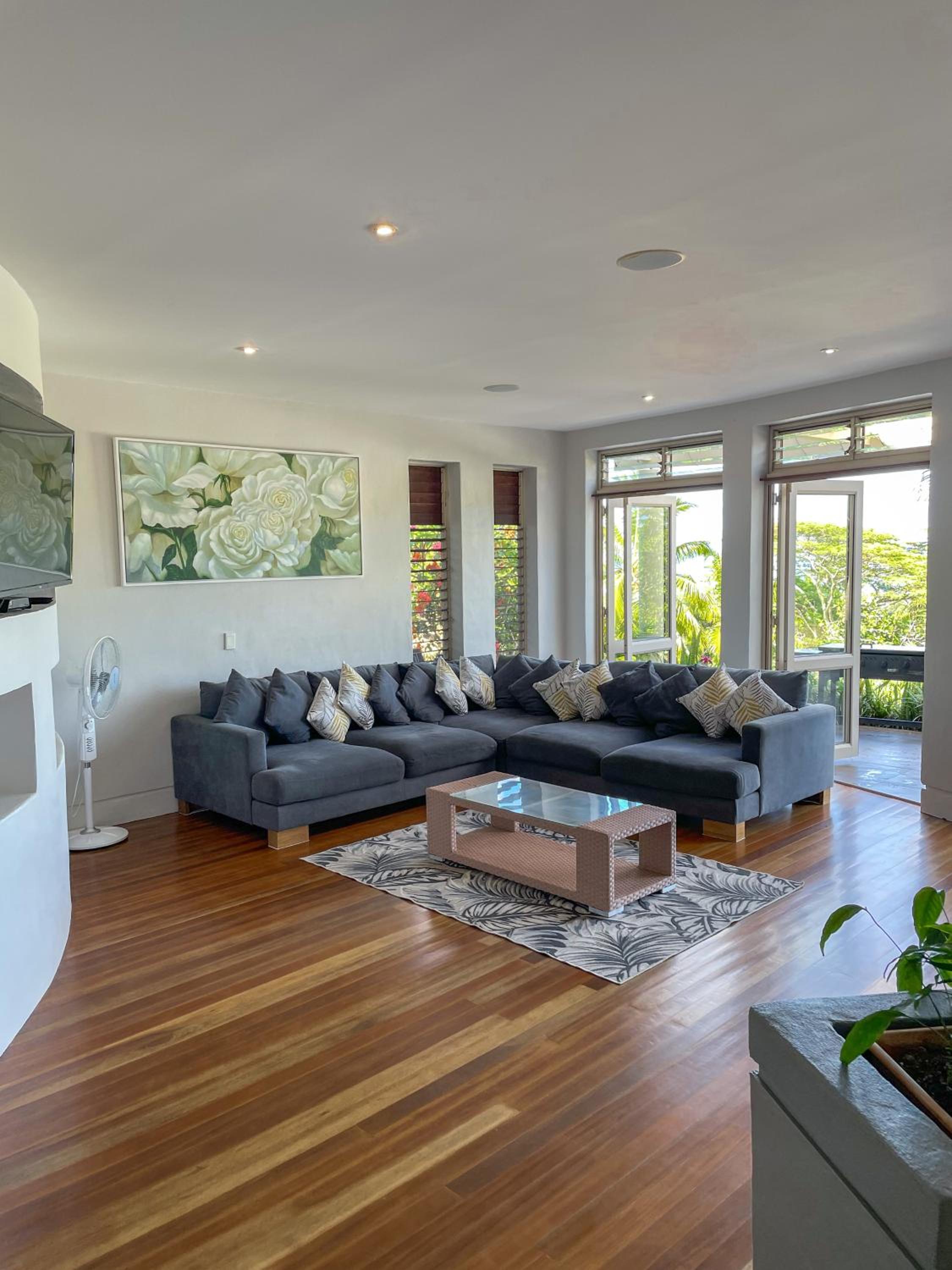 Iro Luxury Retreat