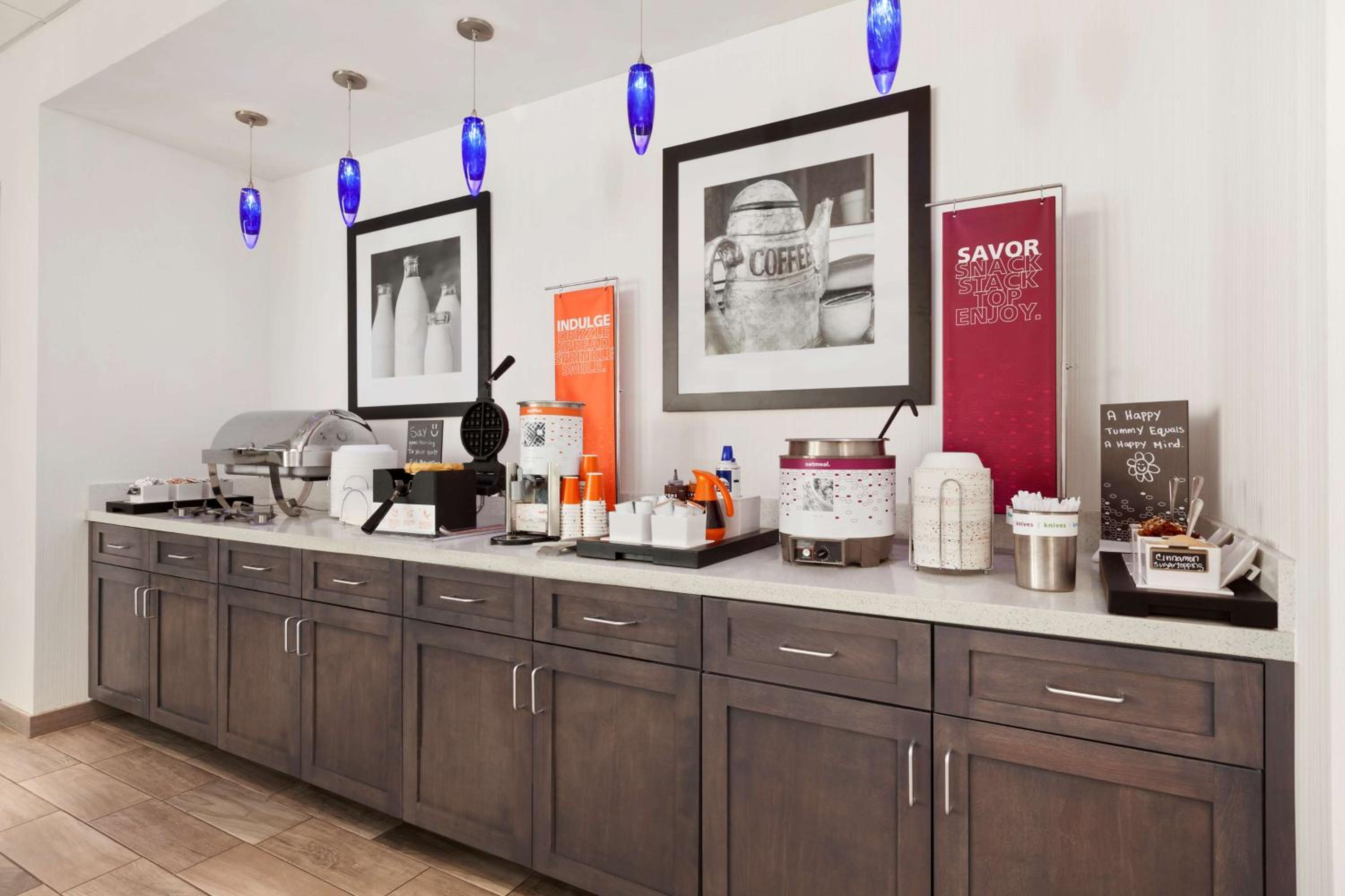 Turlock Vacations - Hampton Inn by Hilton Turlock - Property Image 20