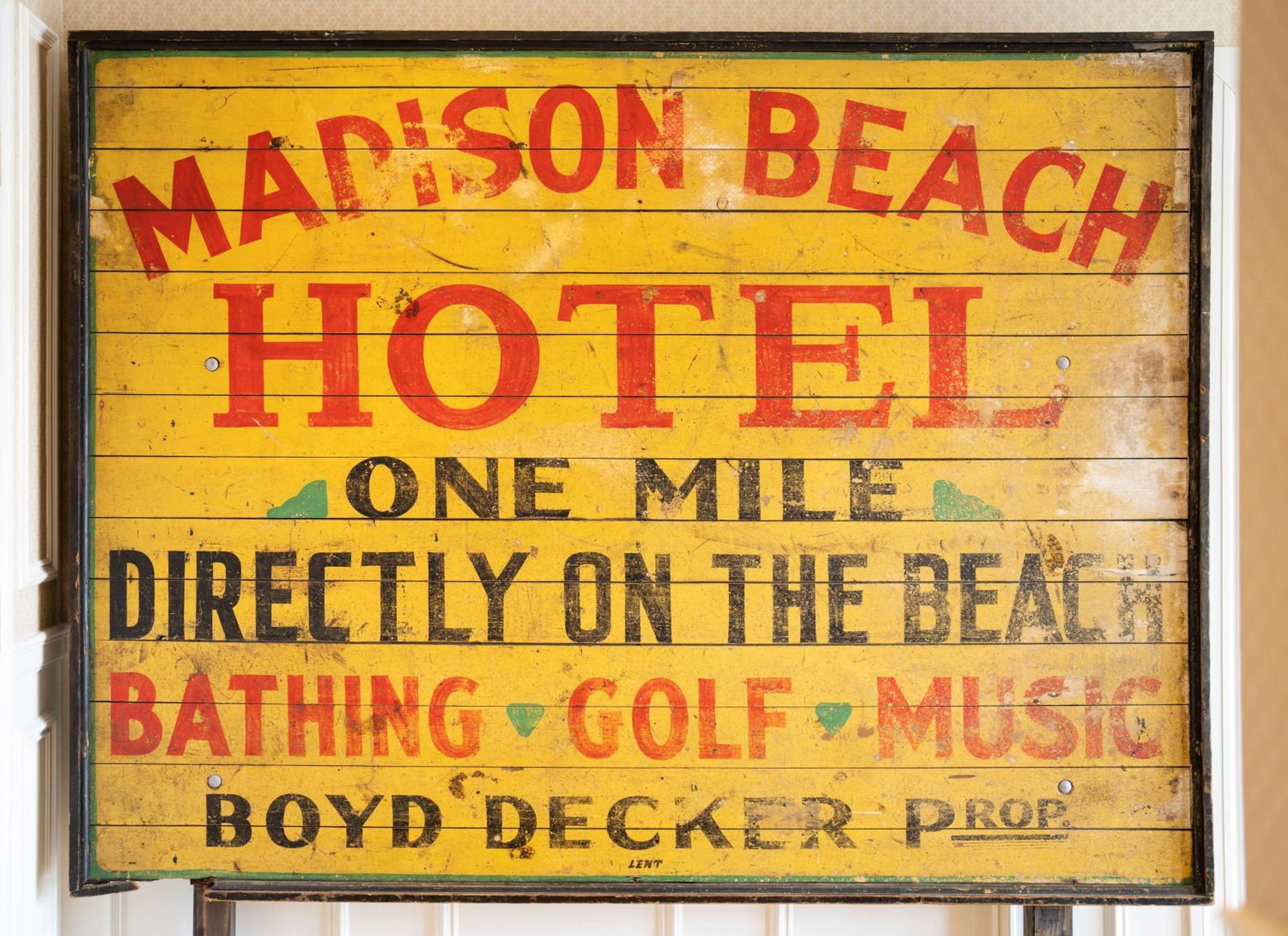 Madison Beach Hotel, Curio Collection by Hilton view 3