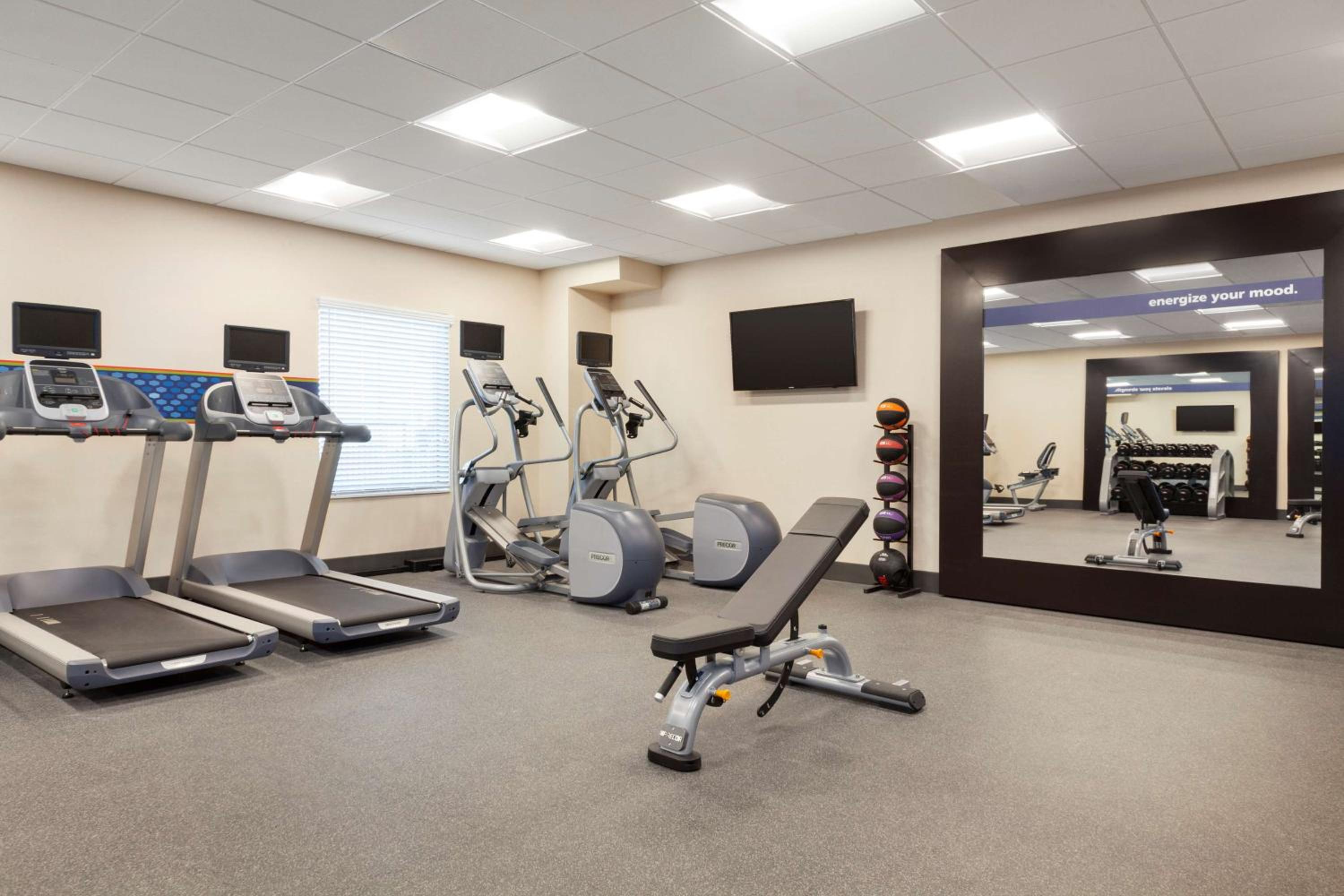 Turlock Vacations - Hampton Inn by Hilton Turlock - Property Image 10